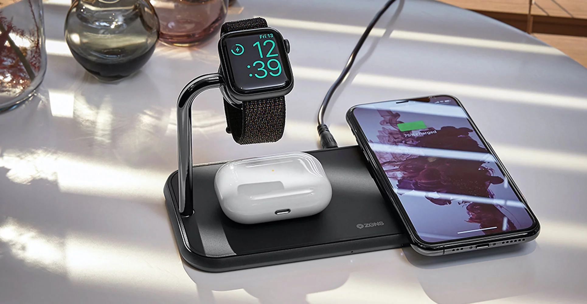 Zens Dual Aluminium Wireless Charger Apple Watch 10W White ZEDC05W 00