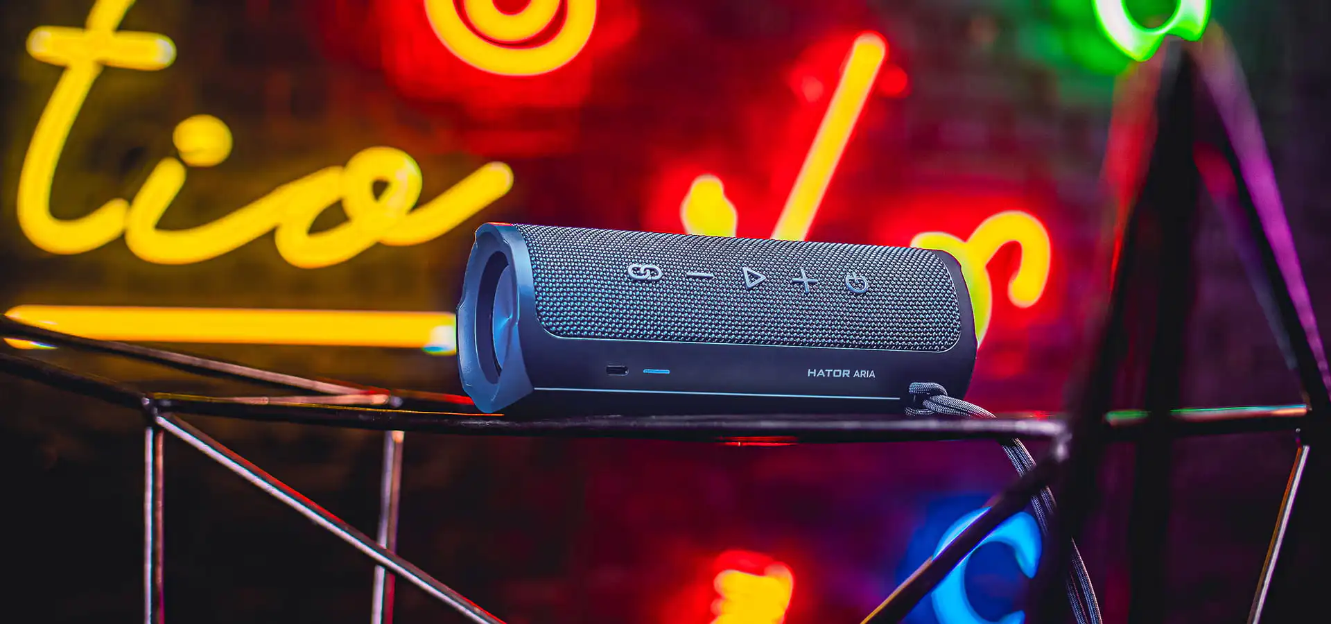 Портативная Bluetooth колонка Hator Aria Wireless (Phantom Black) (HTA-201)