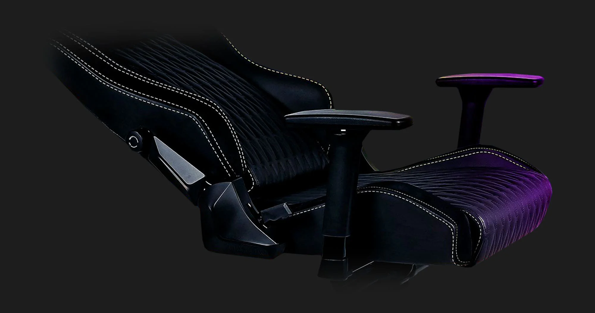 Кресло для геймеров HATOR Ironsky (Alcantara Black)