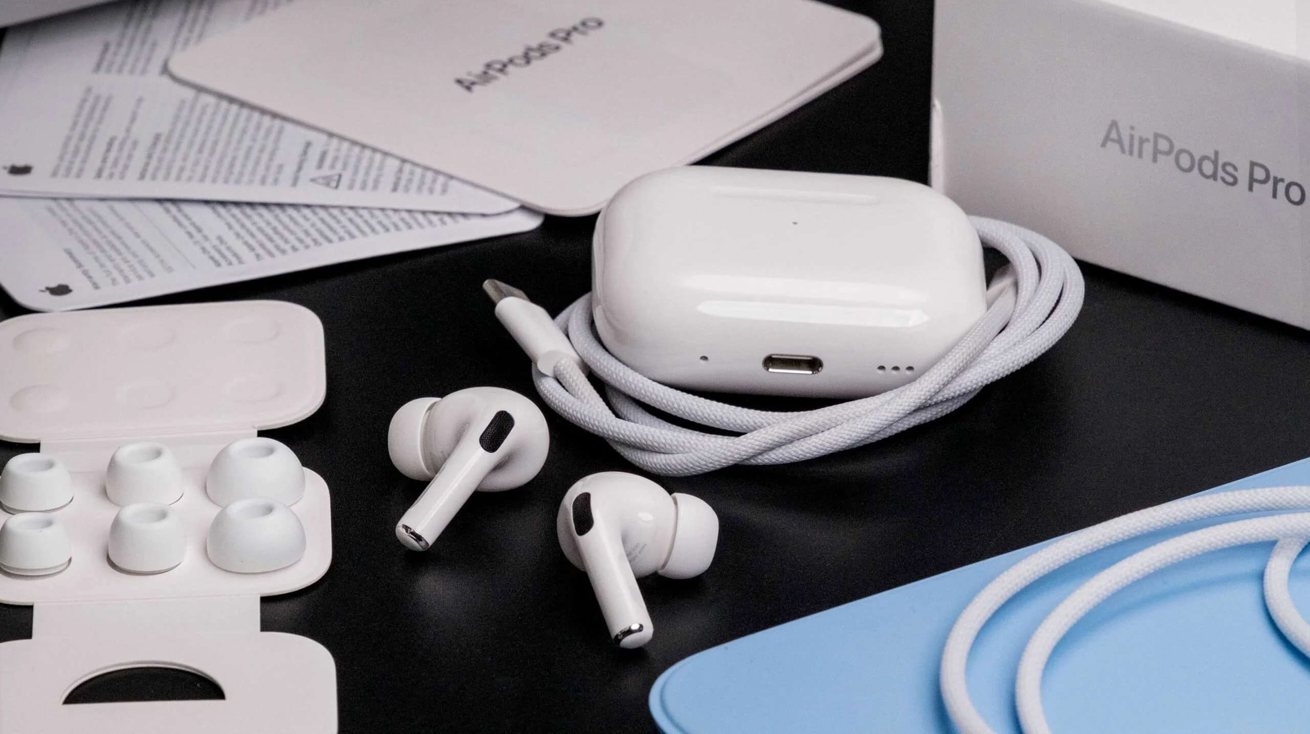 Apple вводит USB-C зарядный чехол для AirPods Pro 2