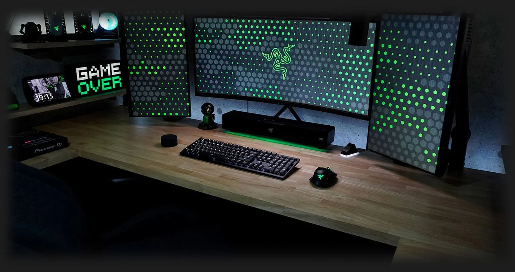 Клавіатура ігрова Razer DeathStalker V2 Pro Wireless Red Switch RU (RZ03-04360800-R3M1) (UA)