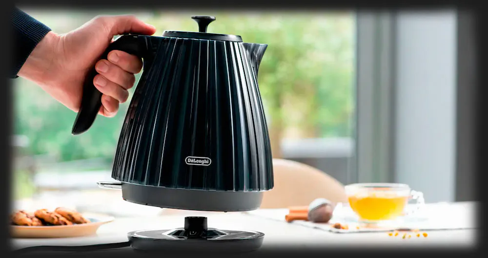 Электрочайник DeLonghi Ballerina (White)