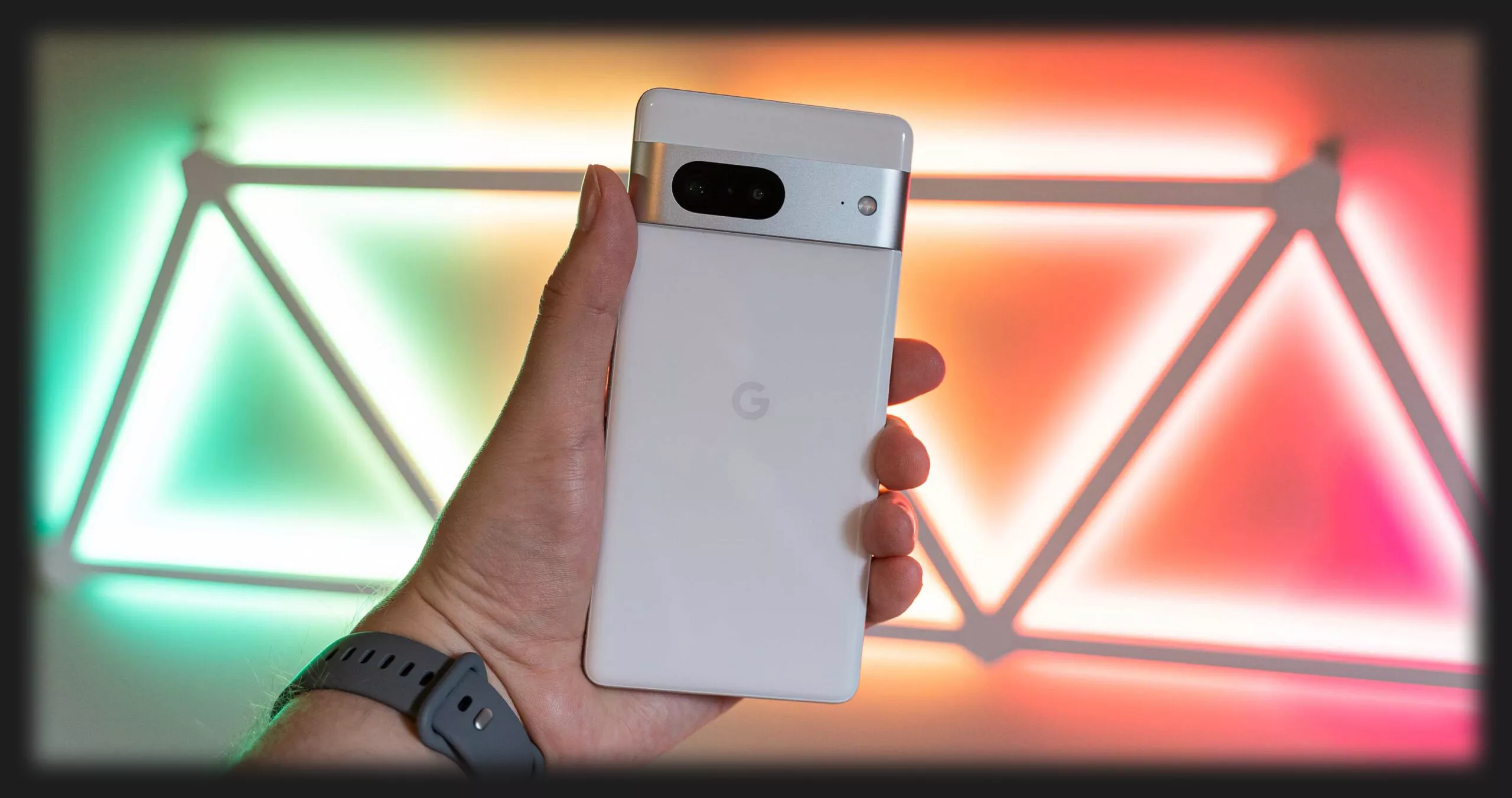 Смартфон Google Pixel 7 8/256GB (Lemongrass)