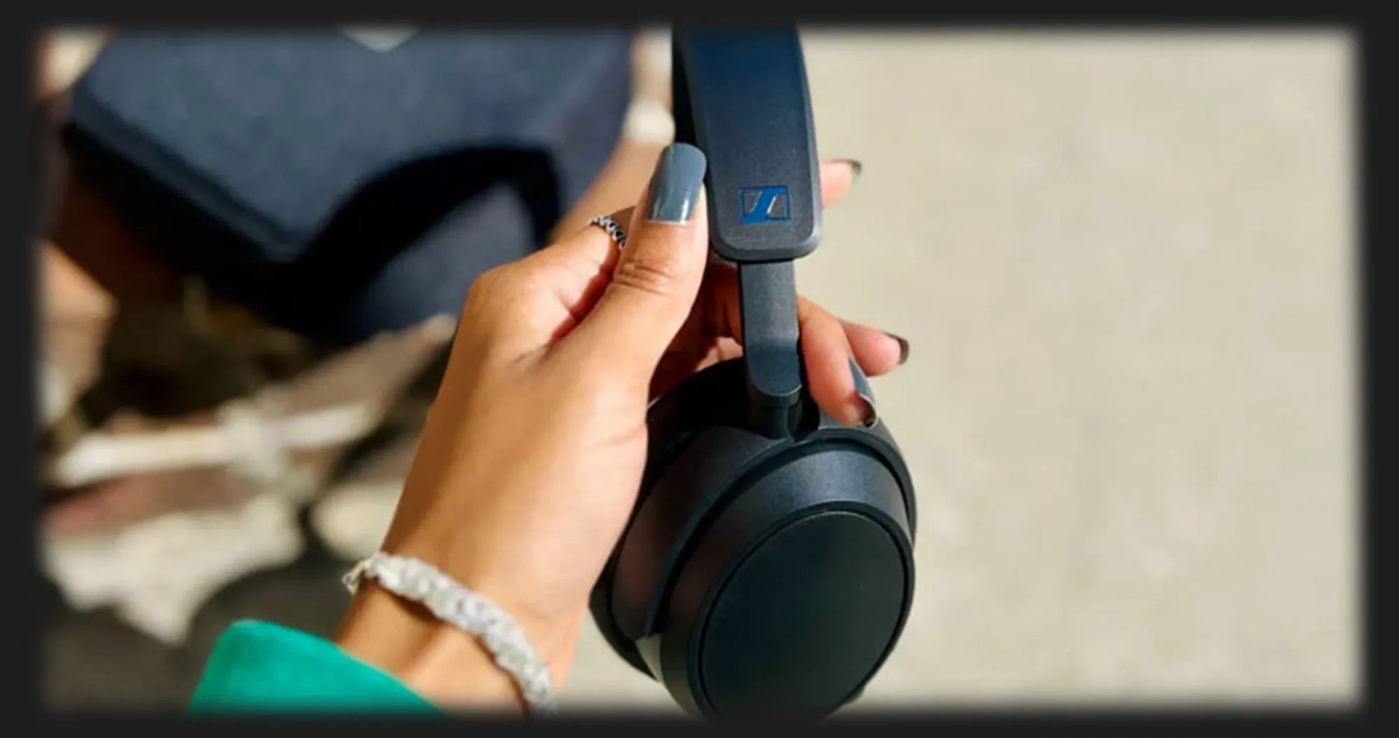 Наушники Sennheiser ACCENTUM Plus Wireless (White)