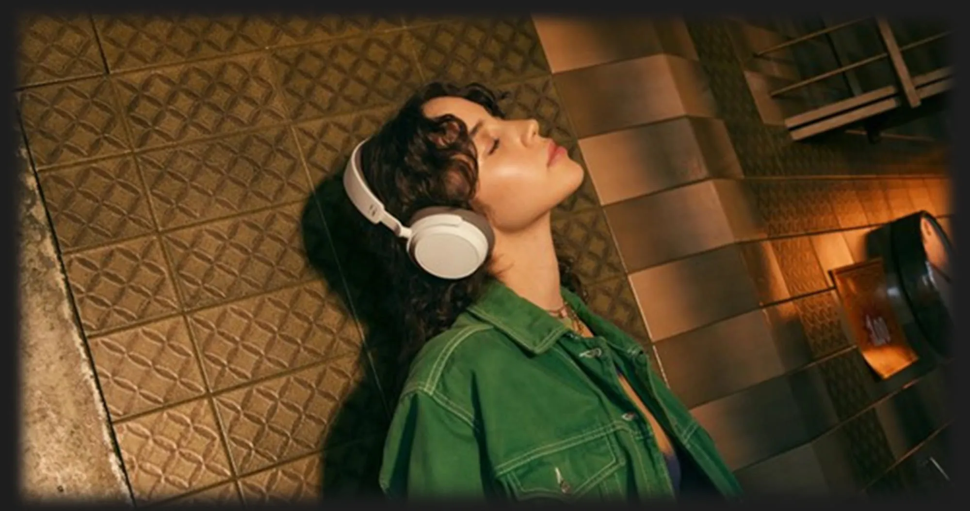 Наушники Sennheiser ACCENTUM Plus Wireless (White)