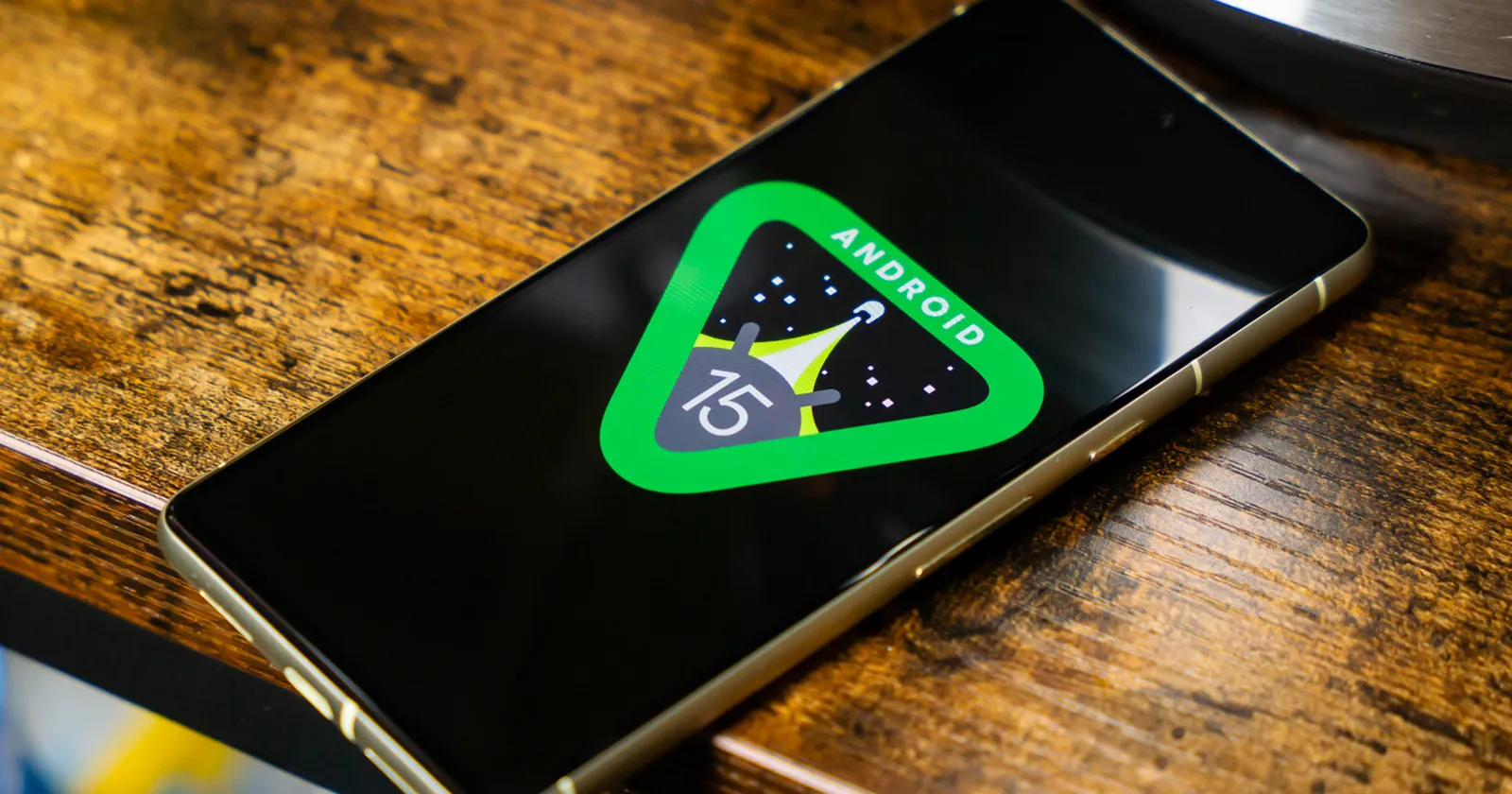 Новий Android 15: обмін текстовими повідомленнями за допомогою супутників
