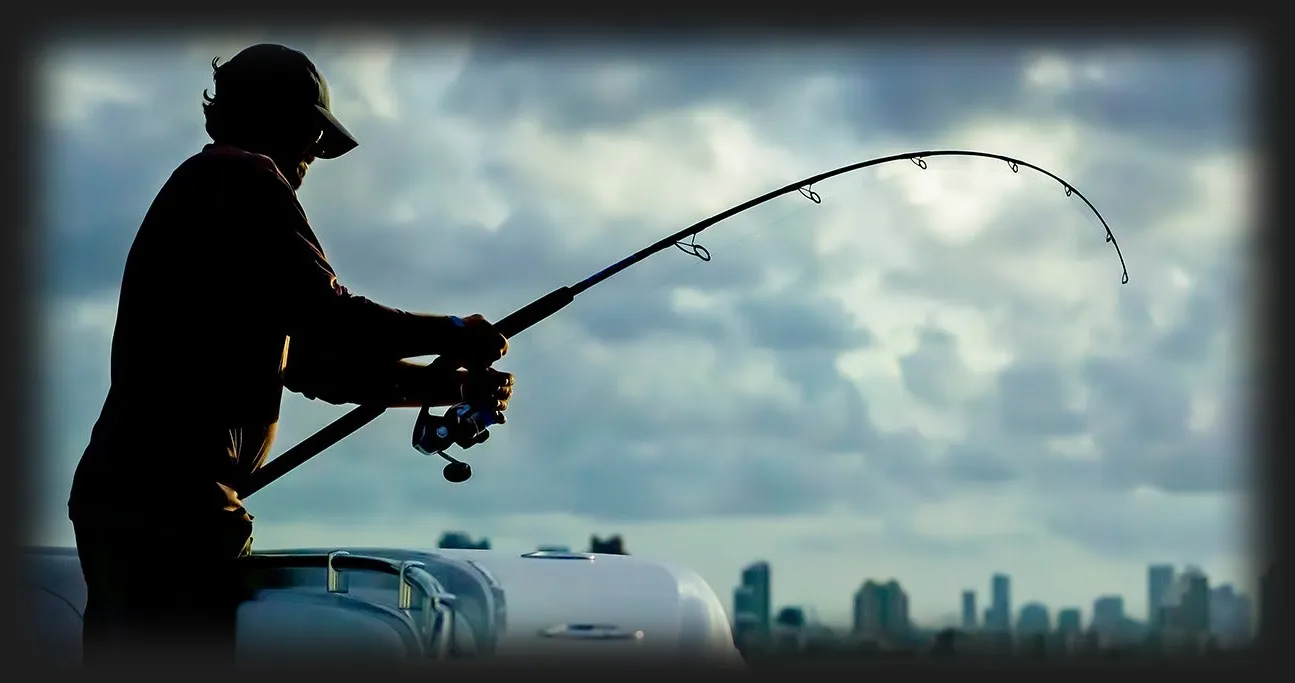 Garmin Quatix 7 Standard Edition Marine GPS Smartwatch with Сirrus Blue Band