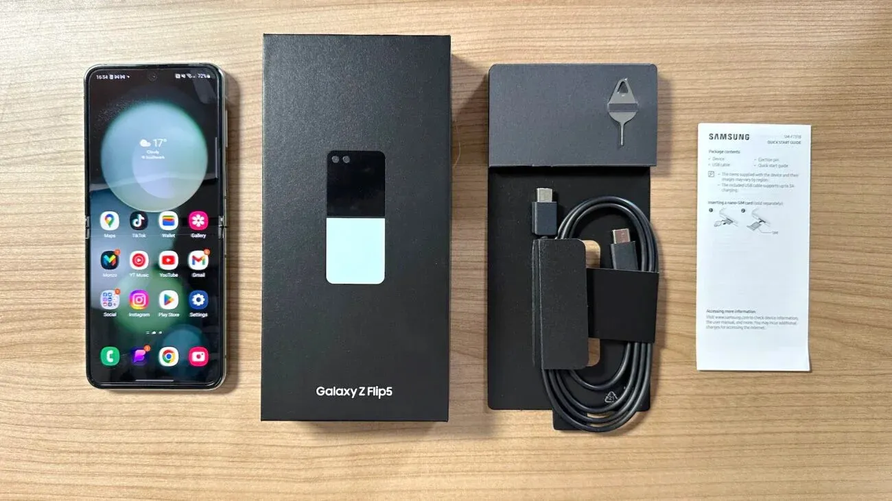 Огляд Samsung Galaxy Flip 5