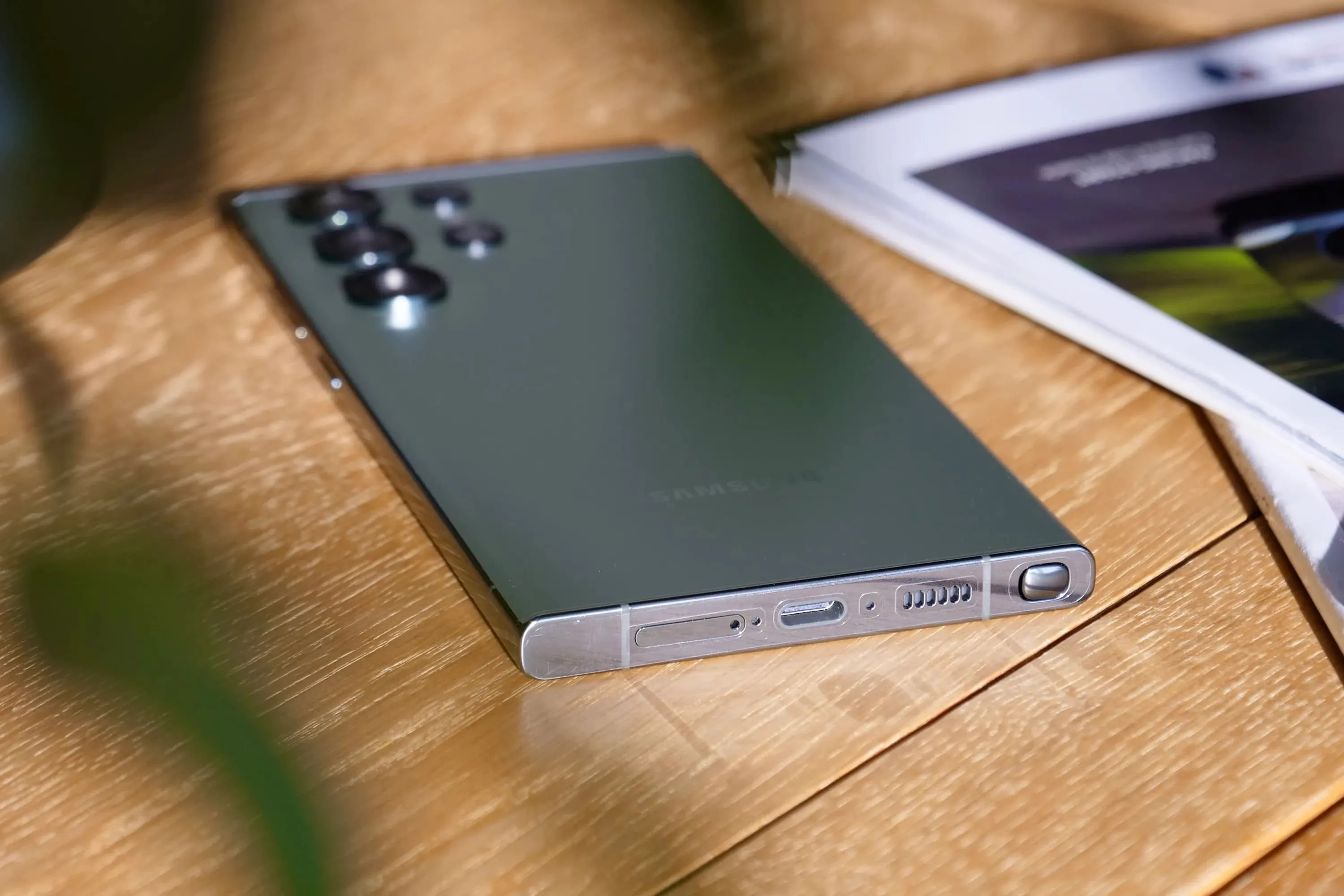 У чому різниця між Samsung Galaxy S23 та S23 Ultra?