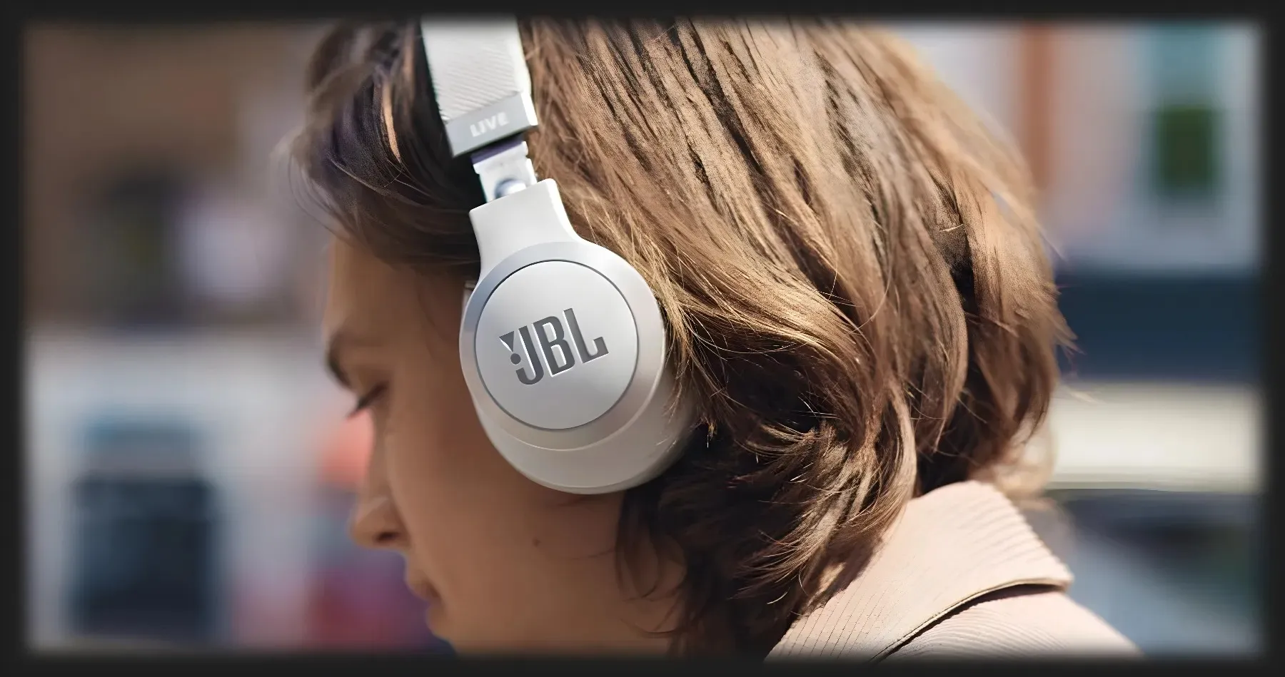 Навушники JBL Live 670NC (White)