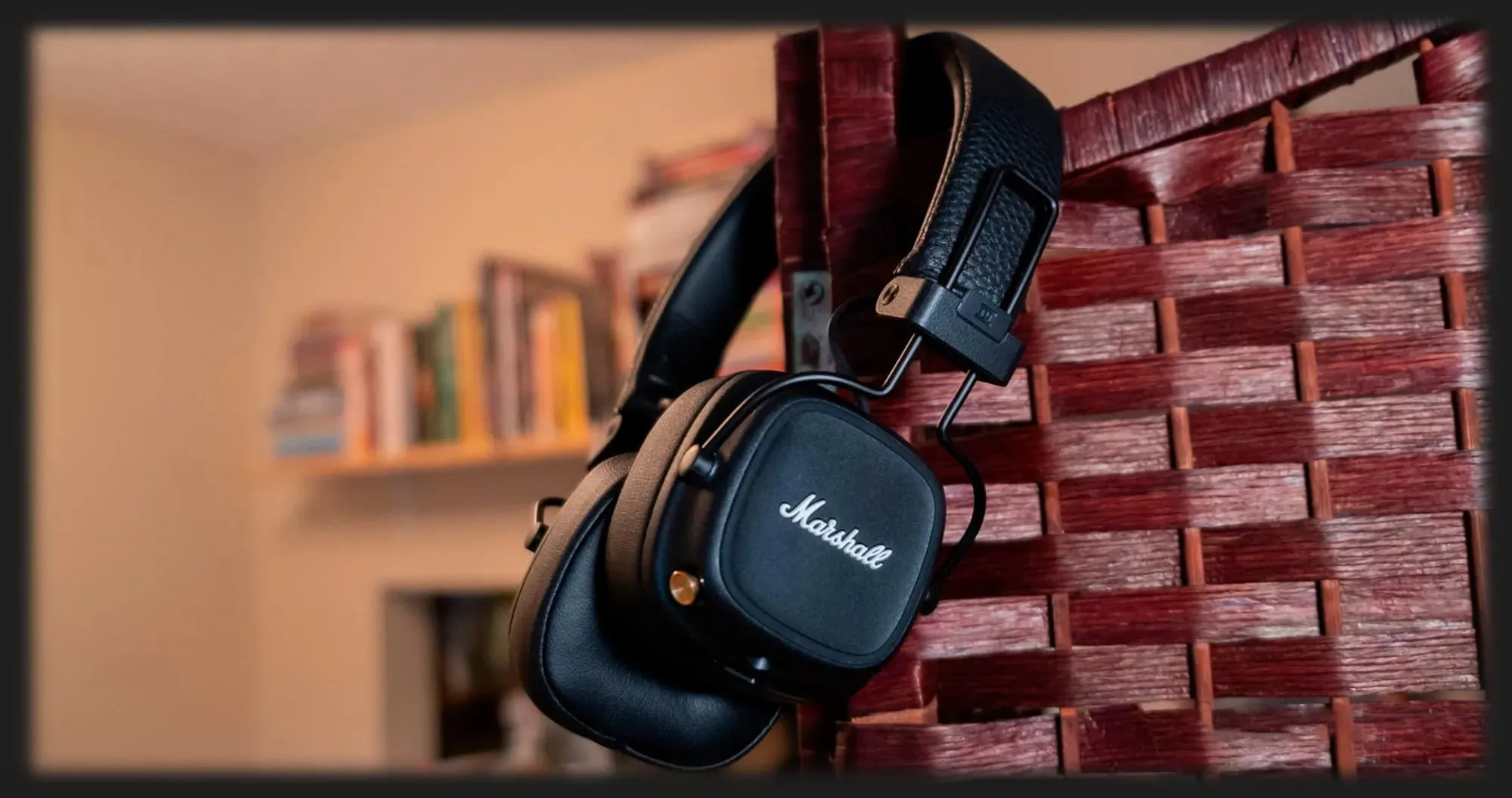 Наушники Marshall