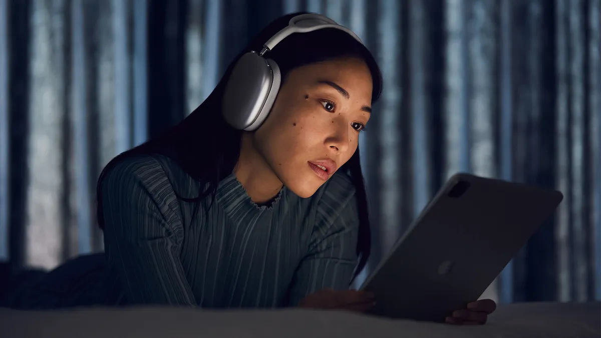 Нові функції AirPods Max 2