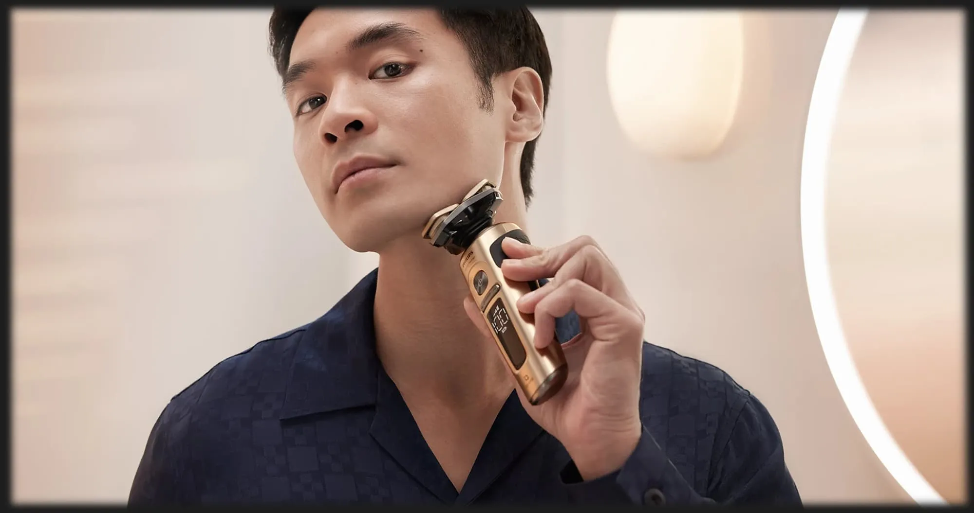 Электрическая бритва Philips Series 9000 Prestige (Gold)