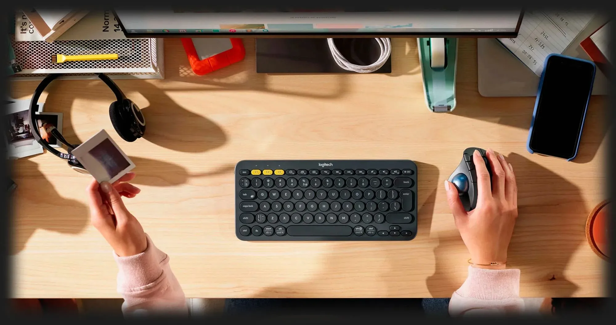 Техника и аксессуары Logitech