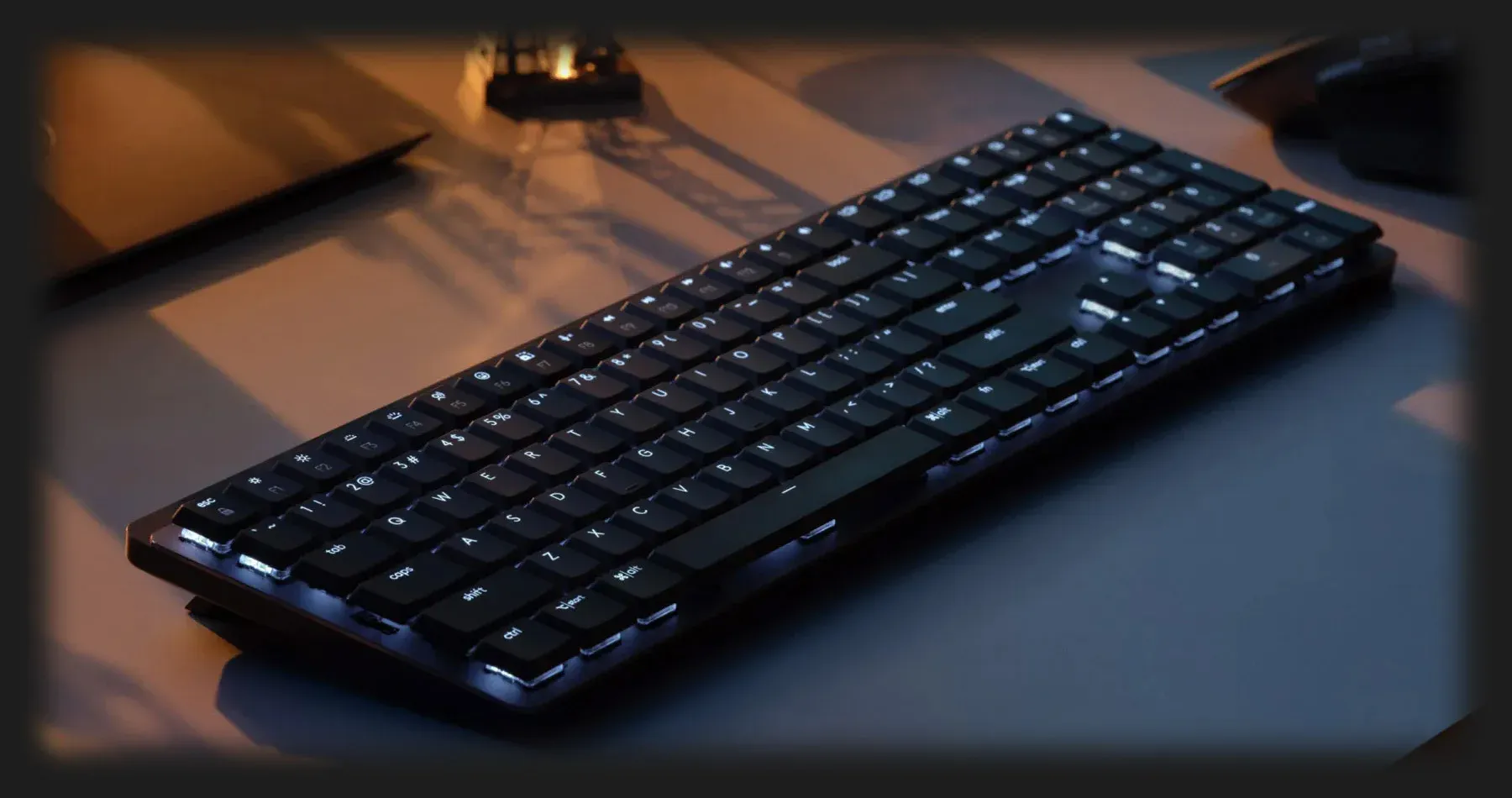 Ігрові клавіатури Logitech