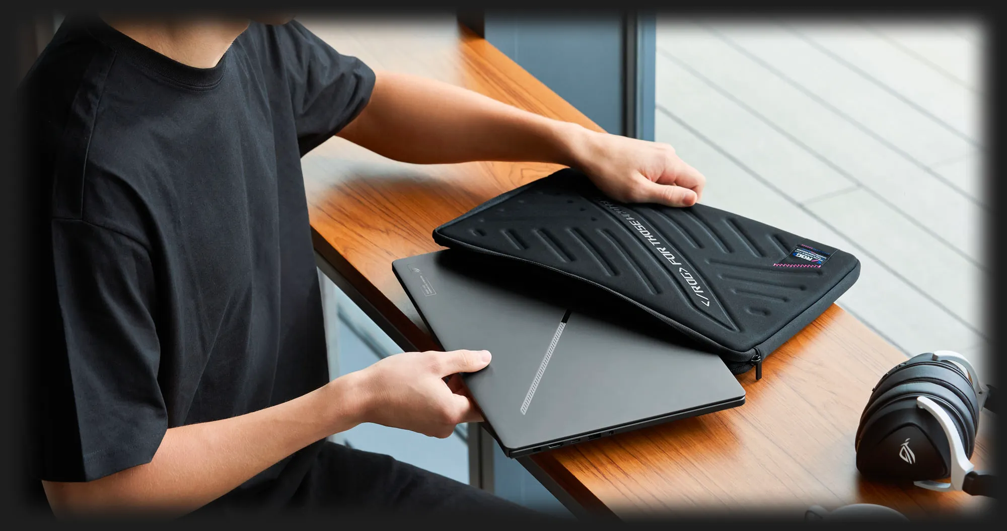 Ноутбук Asus ROG Zephyrus G14 GA403UI (AMD Ryzen 9/32GB/1TB SSD/RTX 4070) (GA403UI-G14.R94070) (Standard)