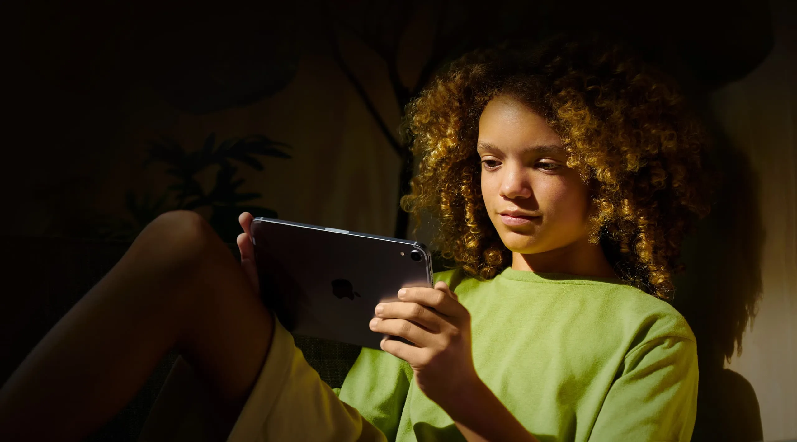 Нові інструменти Apple для безпеки дітей