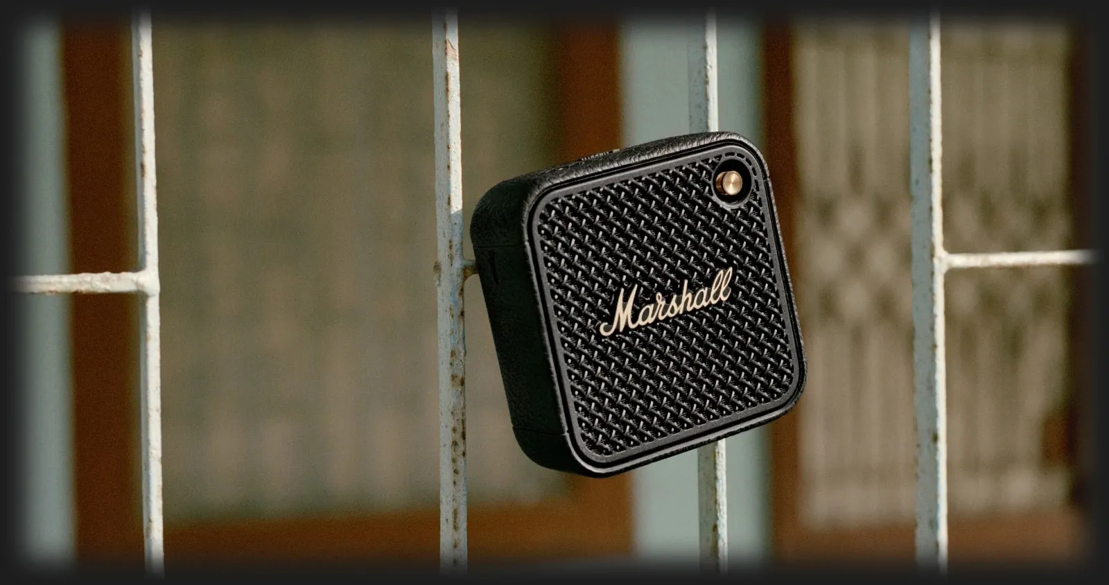 Акустика Marshall Portable Speaker Willen II (Black and Brass)
