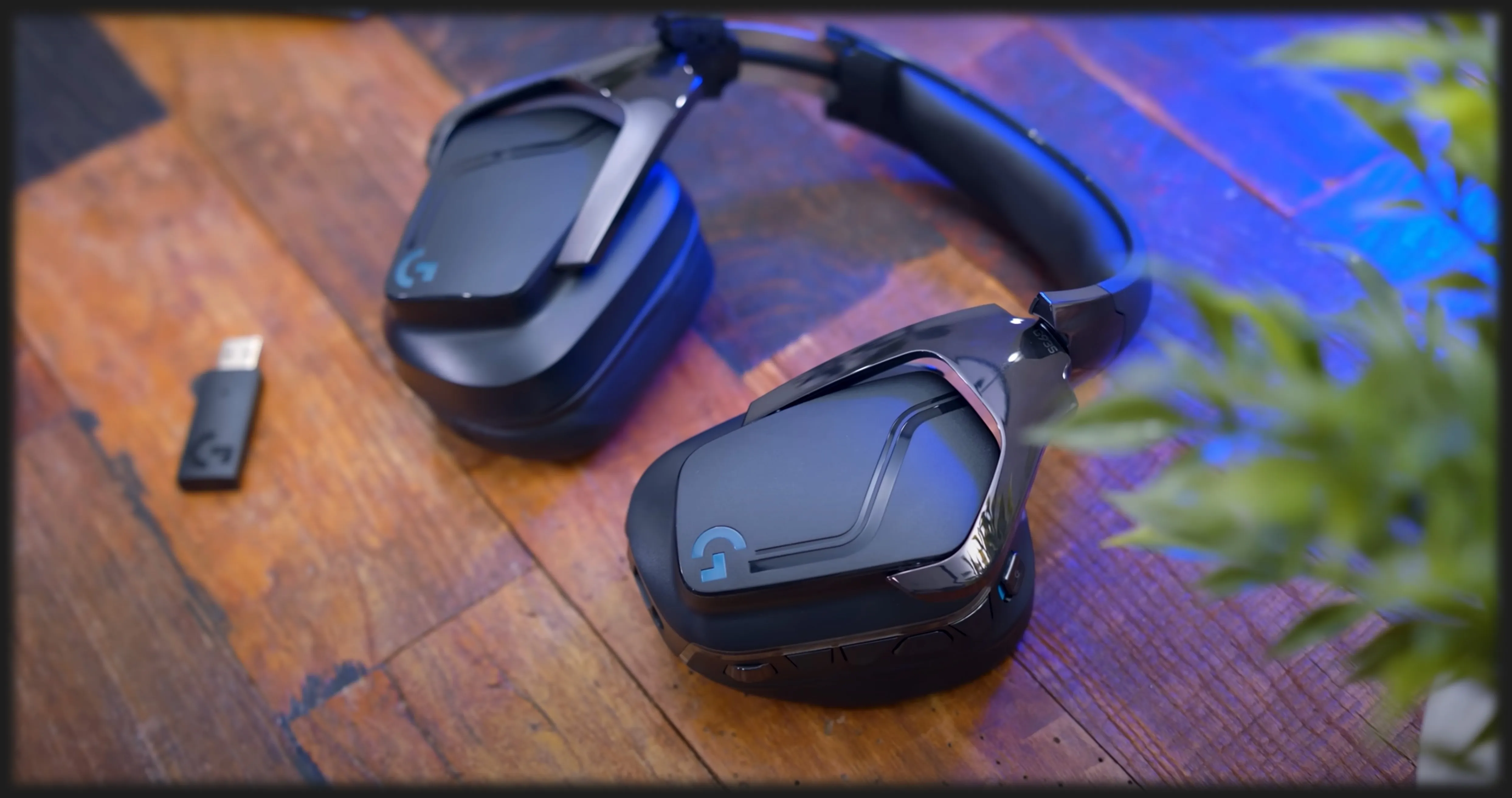 Игровые наушники Logitech G935 Wireless (Black) (EU)