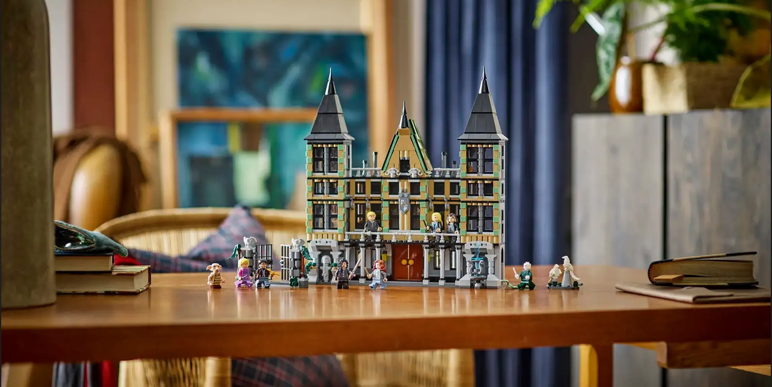 Конструктор LEGO Harry Potter Malfoy Manor (76453)
