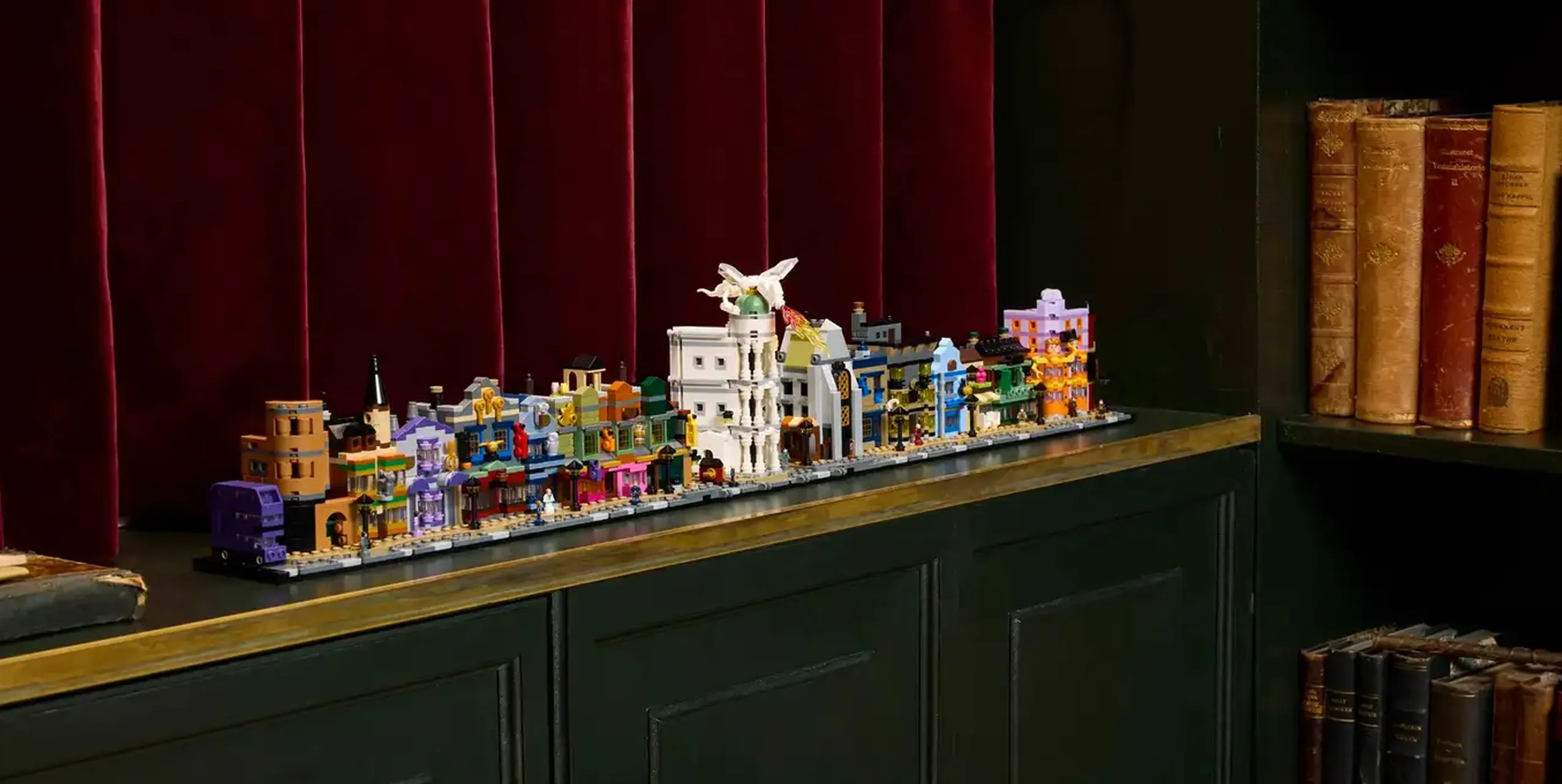 Конструктор LEGO Harry Potter Diagon Alley Wizarding Shops (76444)