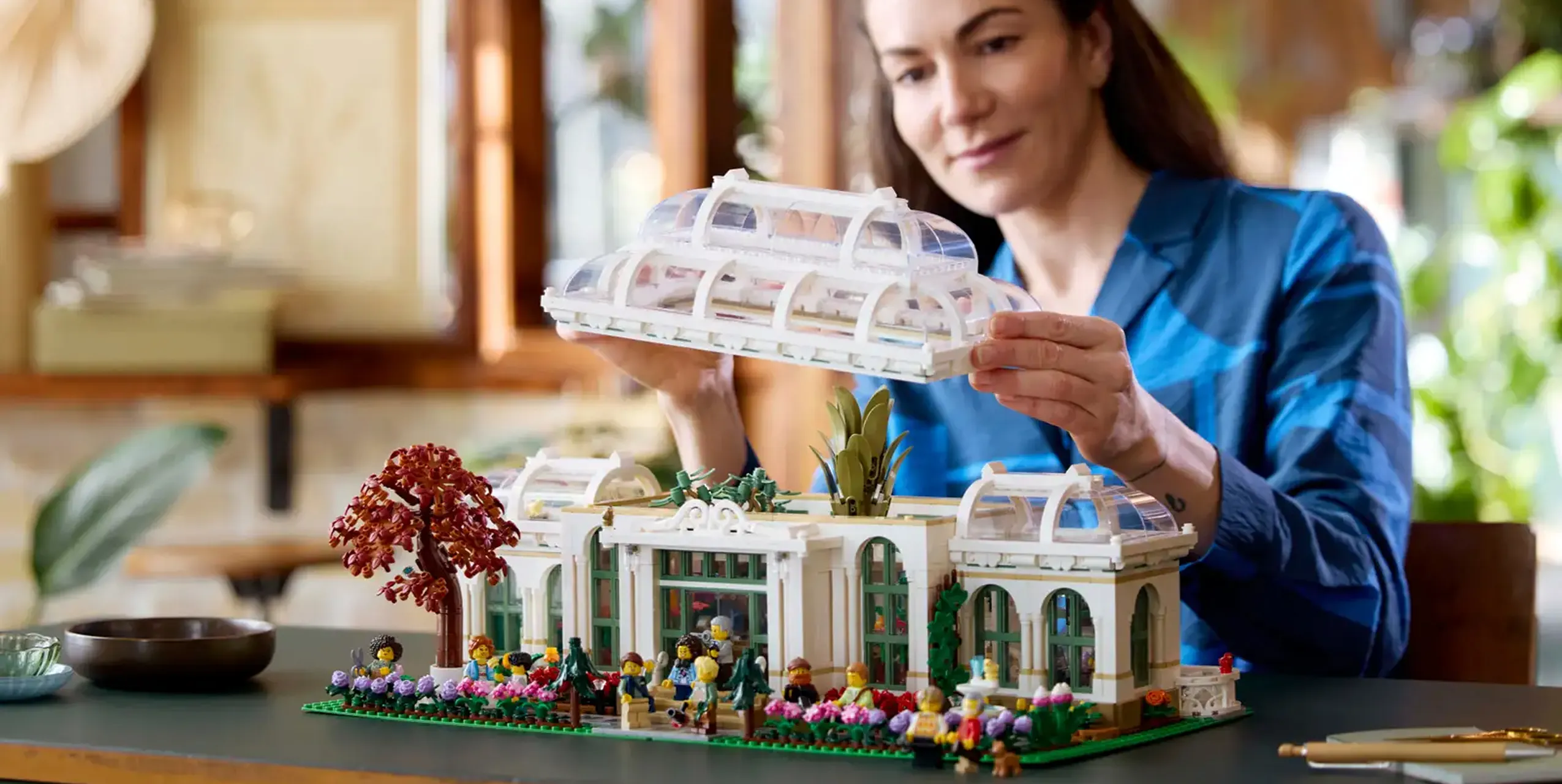Конструктор LEGO Ideas The Botanical Garden Building Set (21353)