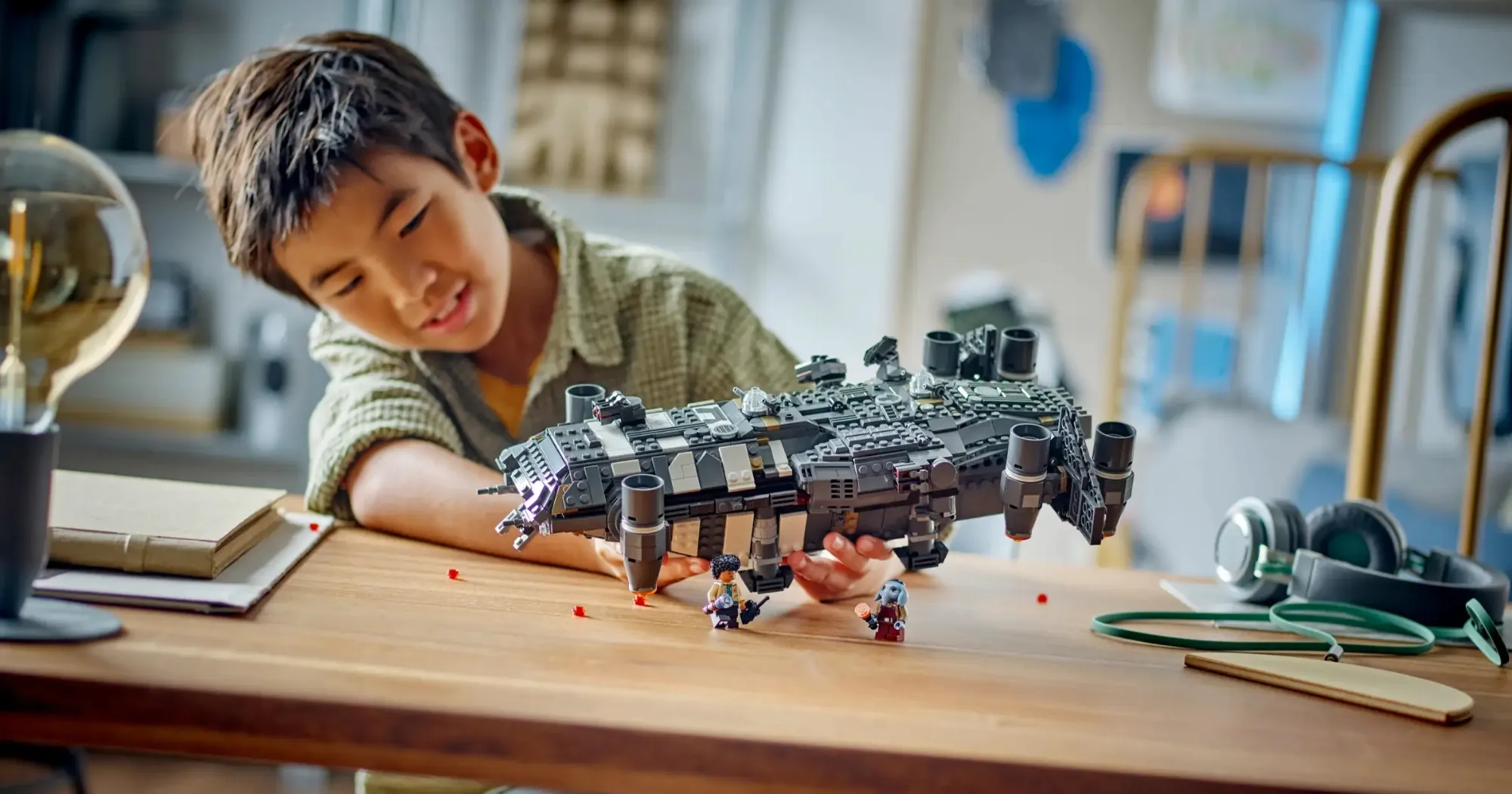 Конструктор LEGO Star Wars The Onyx Cinder (75374)