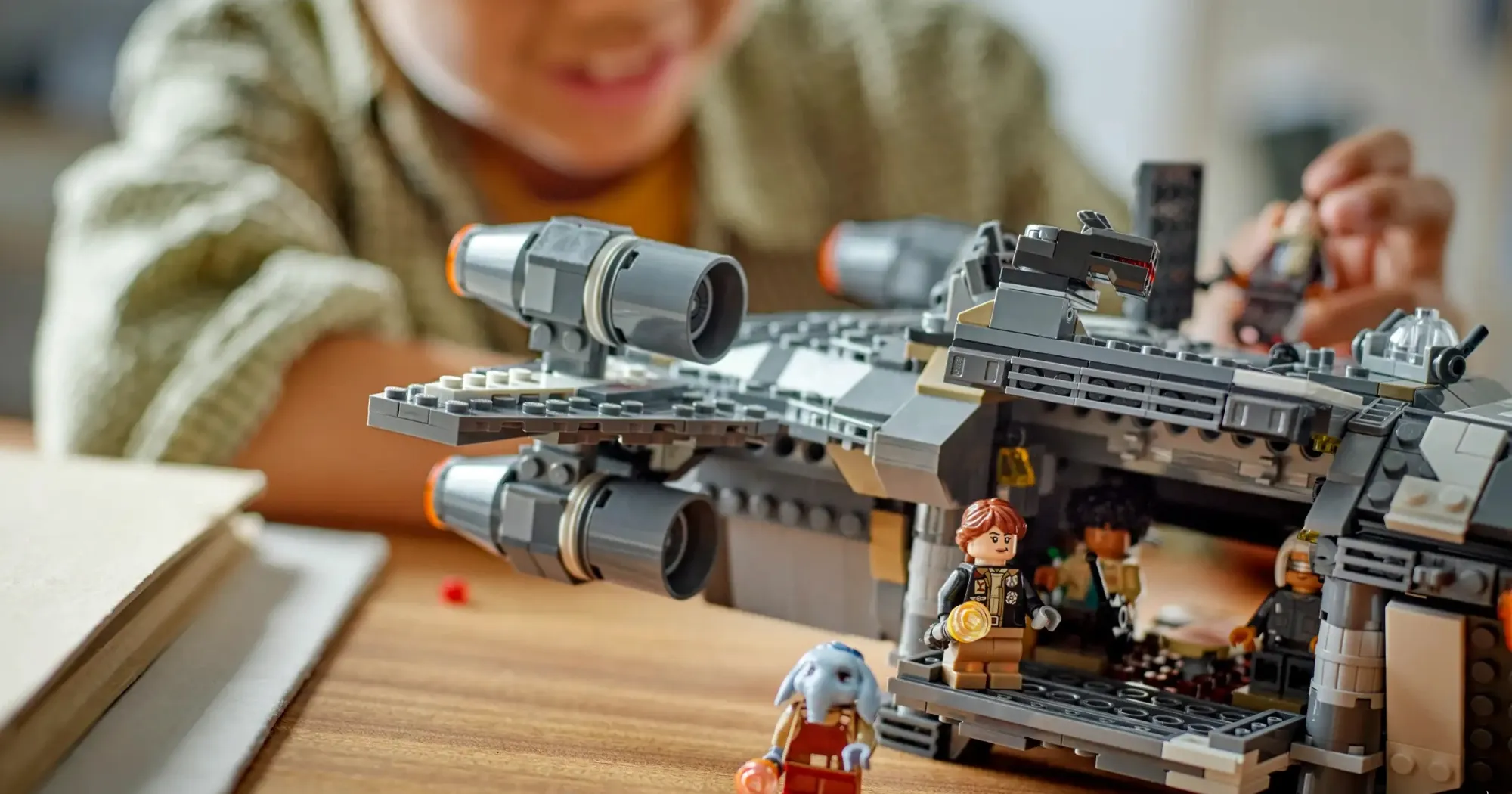 Конструктор LEGO Star Wars The Onyx Cinder (75374)