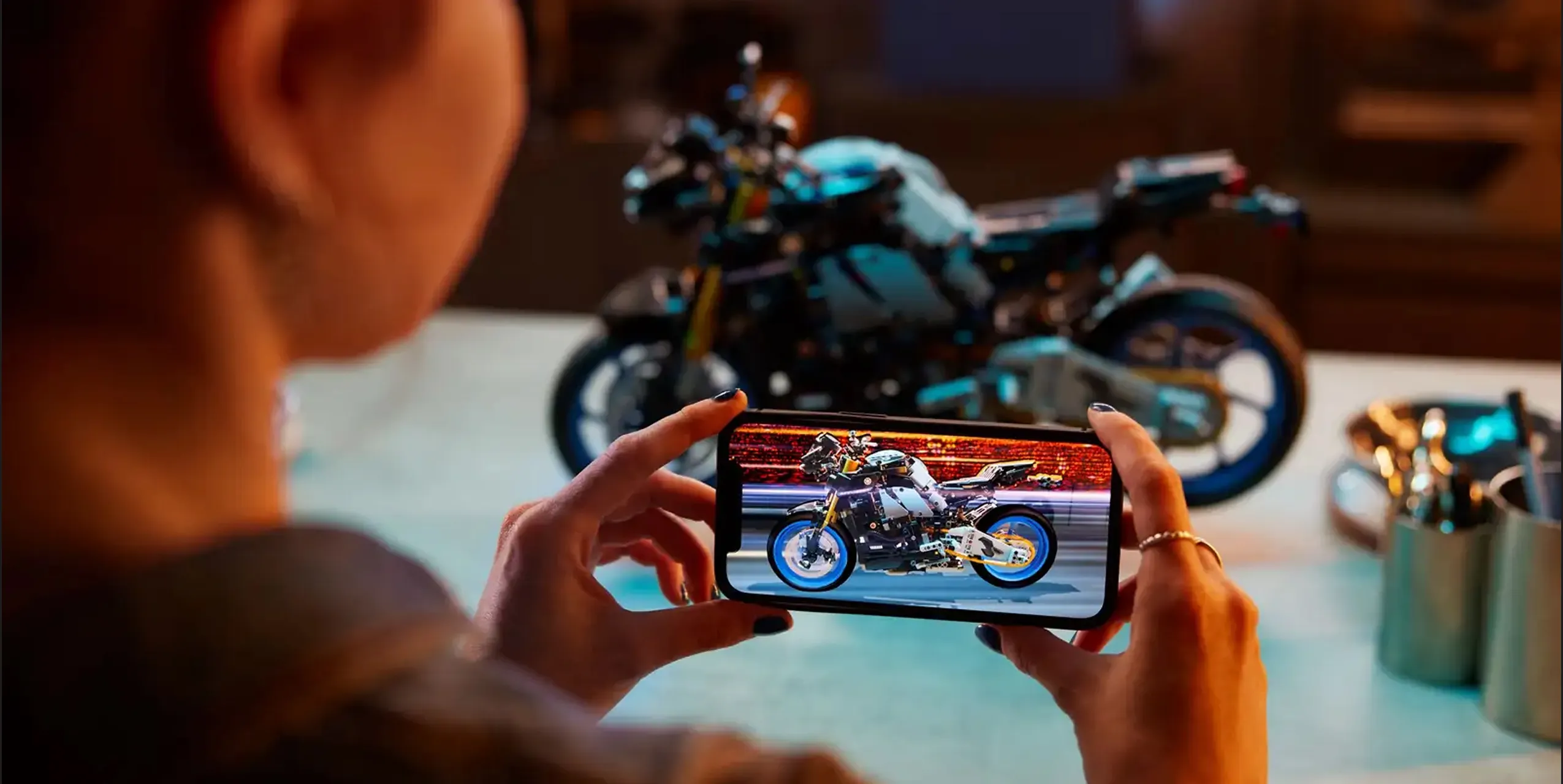 Конструктор LEGO Technic Yamaha MT-10 SP (42159)