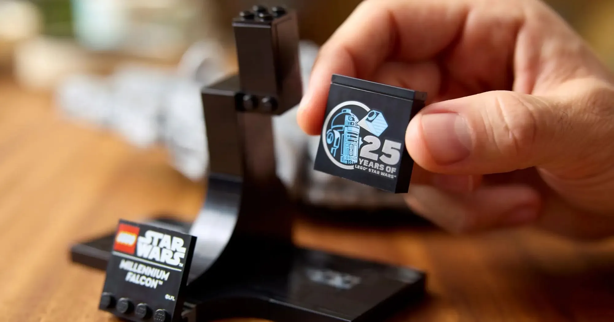 Конструктор LEGO Star Wars Millennium Falcon (75375)