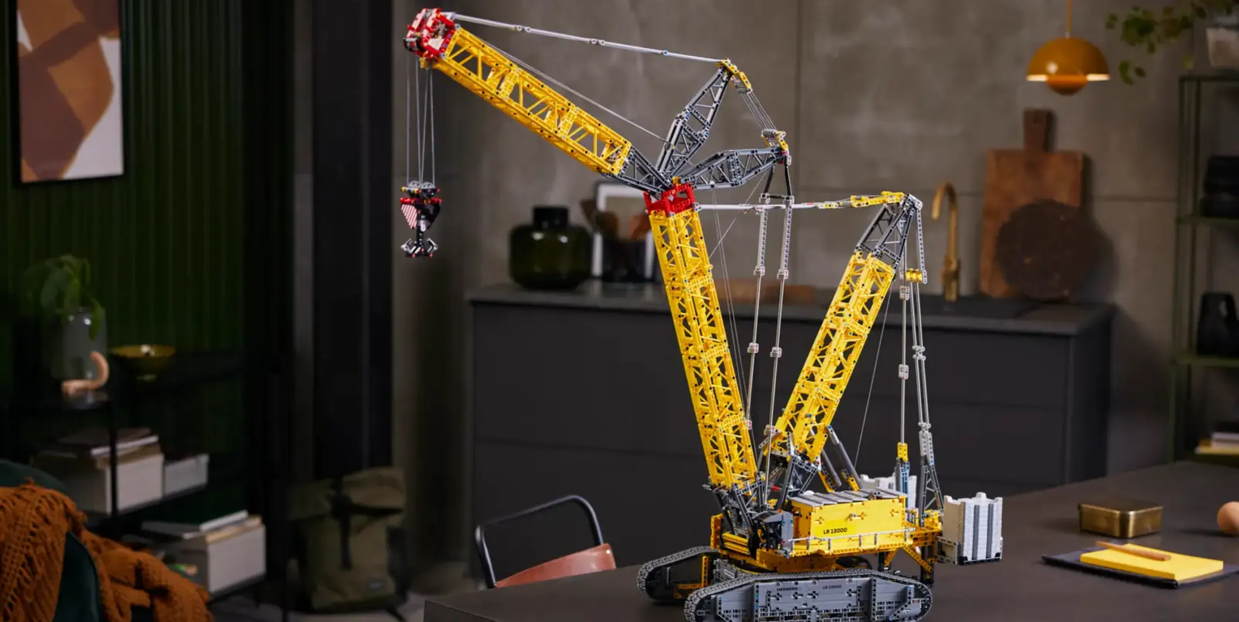 Конструктор LEGO Technic Liebherr Crawler Crane LR 13000 (42146)