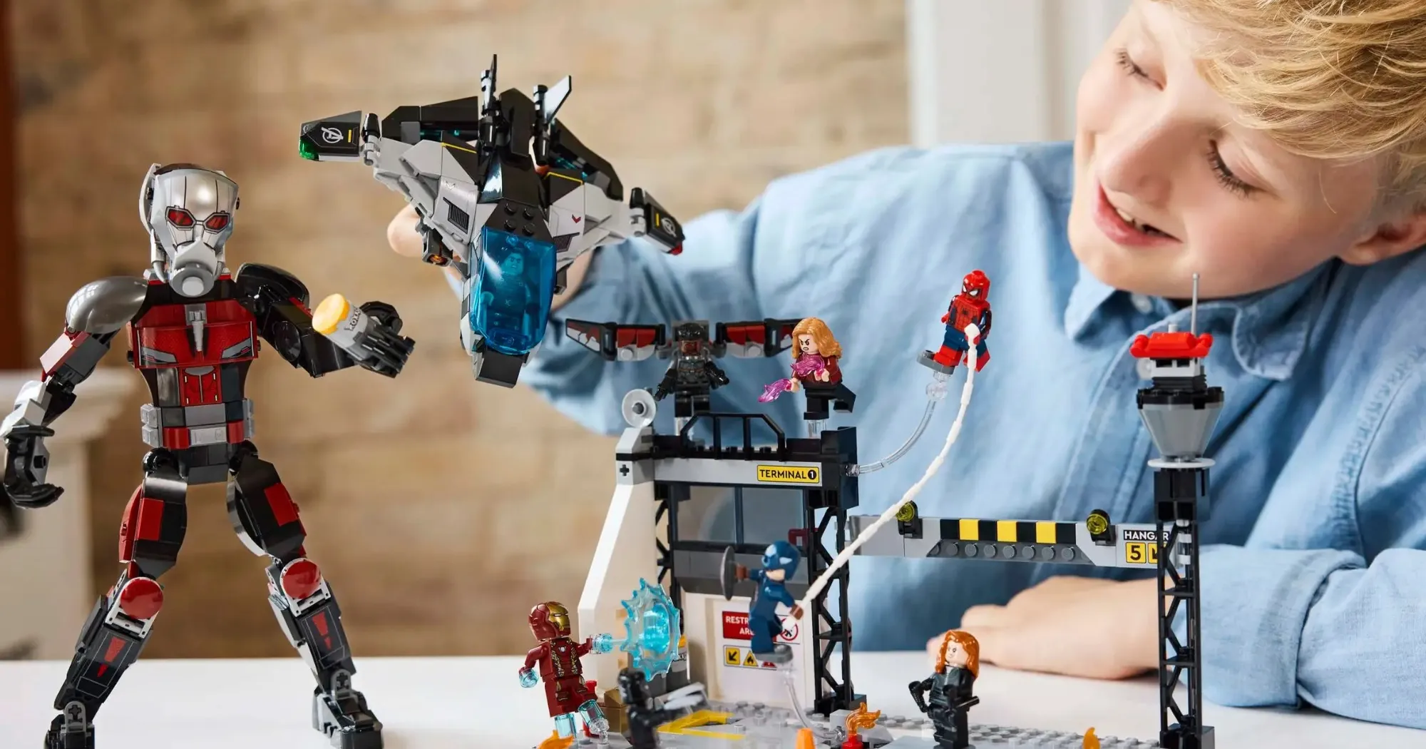 Конструктор LEGO Super Heroes Captain America: Civil War Action Battle (76314)