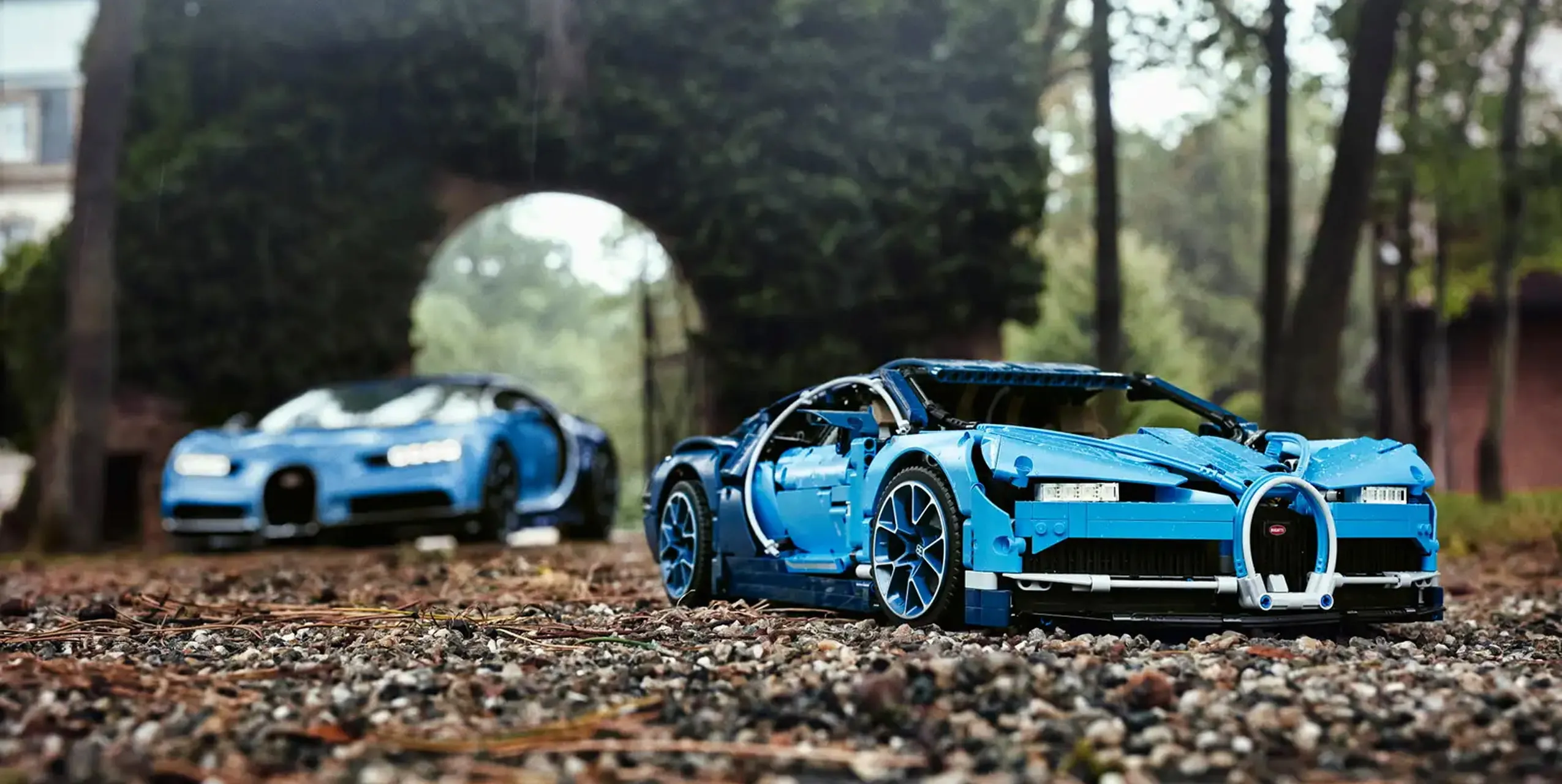 Конструктор LEGO Technic Bugatti Chiron (42083)