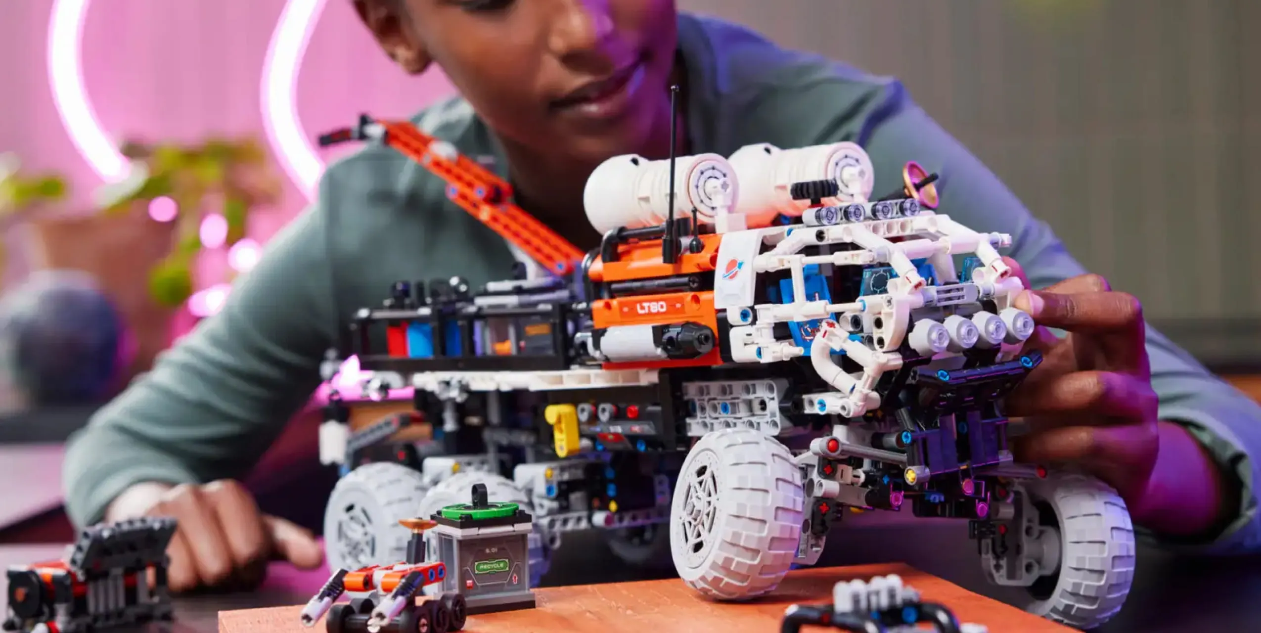 Конструктор LEGO Technic Mars Crew Exploration Rover (42180)