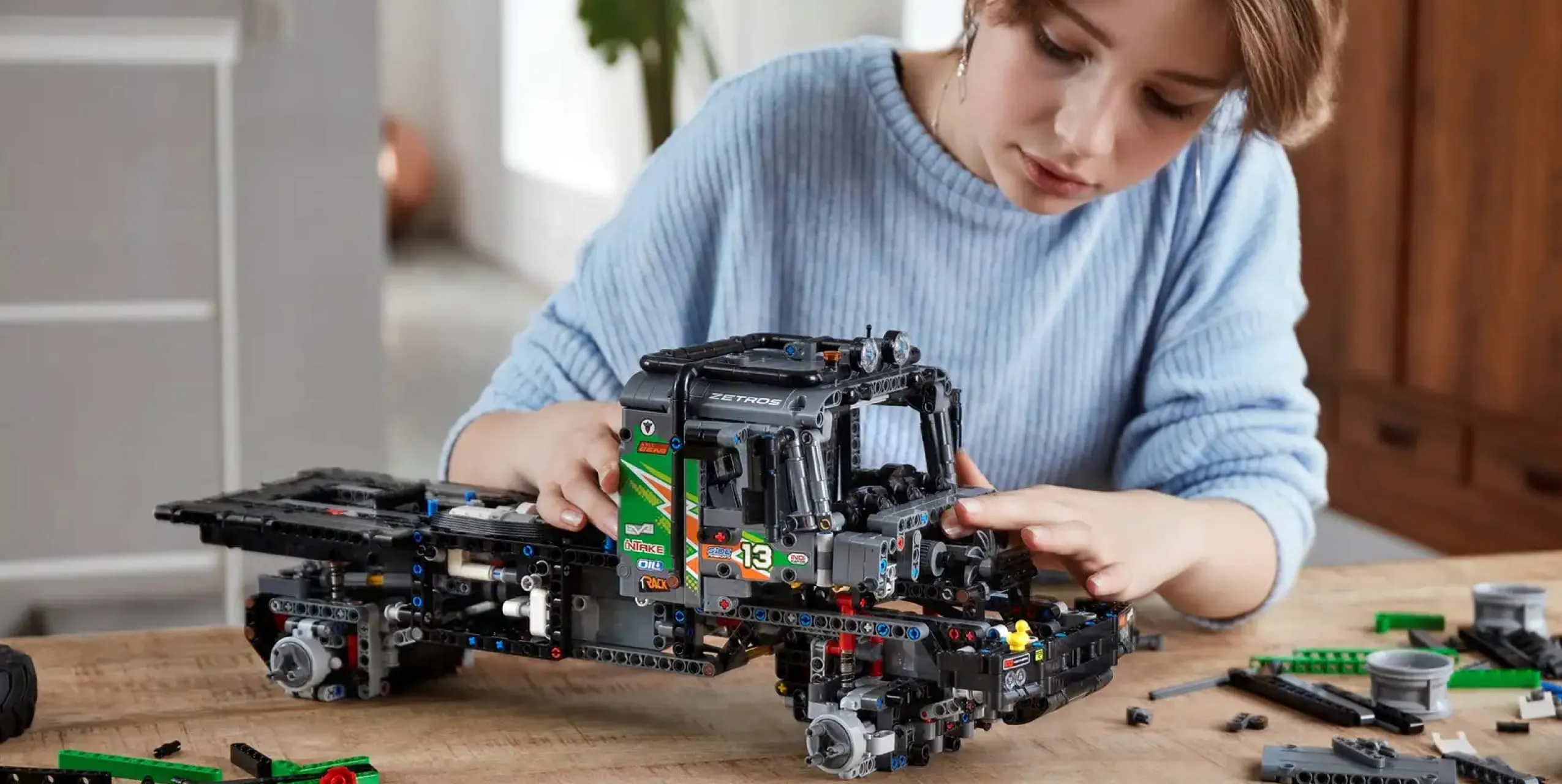 Конструктор LEGO Technic Mercedes-Benz 4x4 Zetros Trial Truck (42129)