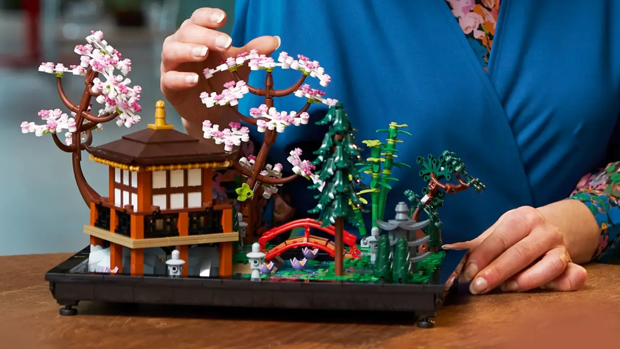 Конструктор LEGO Icons Tranquil Garden (10315)