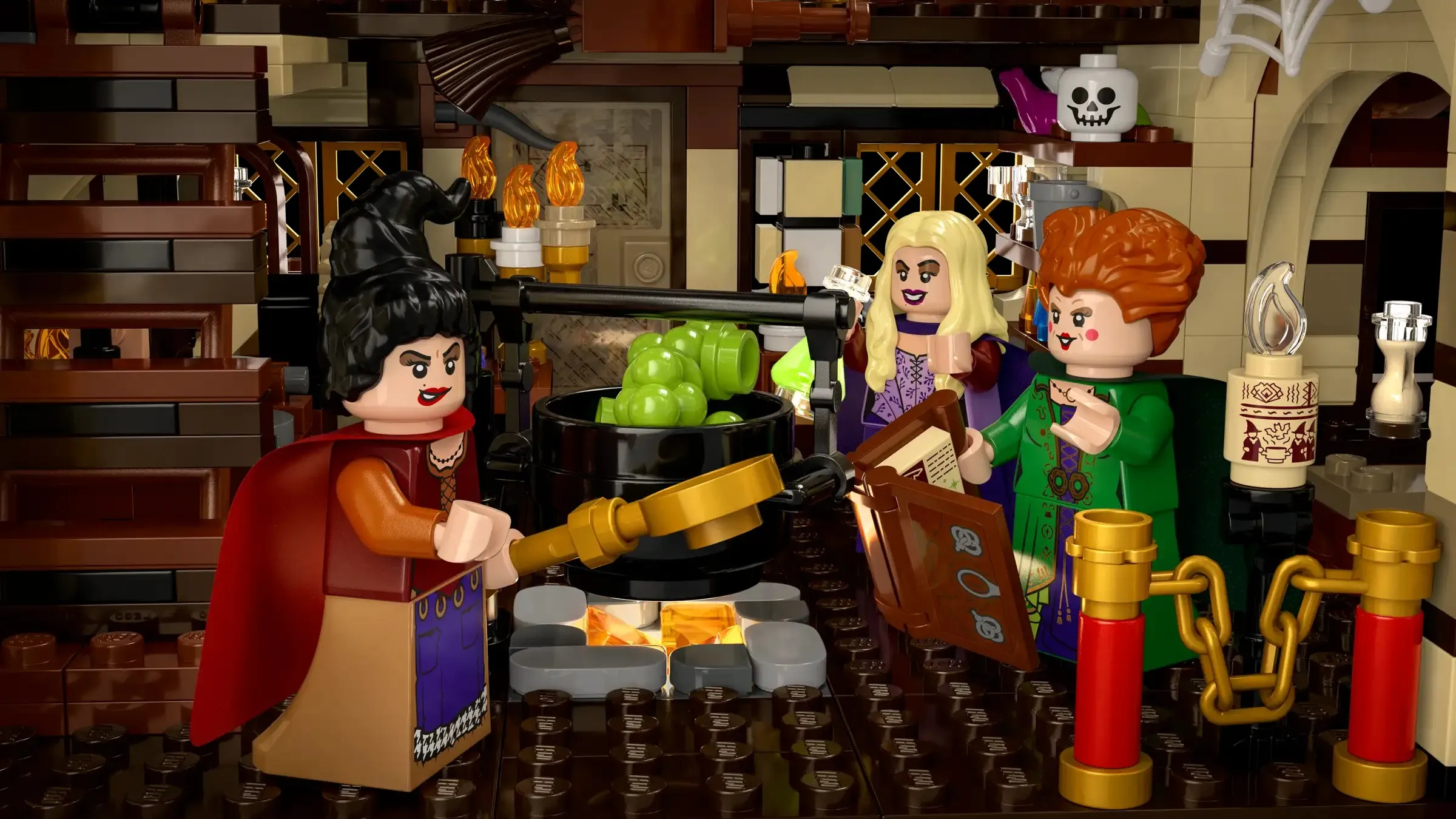 Конструктор LEGO Ideas Disney Hocus Pocus: The Sanderson Sisters' Cottage (21341)
