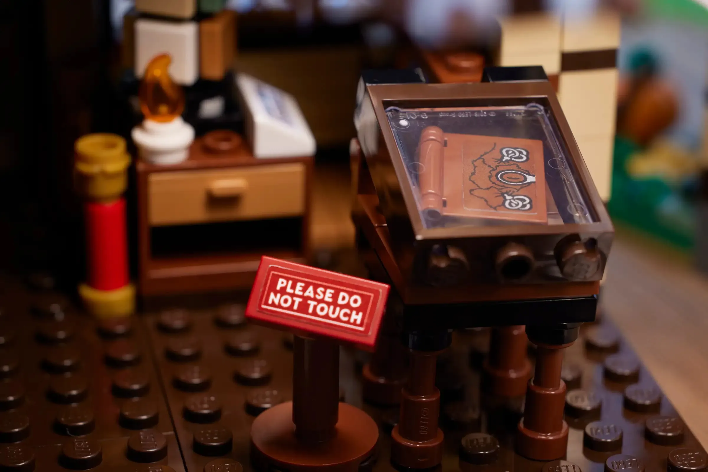 Конструктор LEGO Ideas Disney Hocus Pocus: The Sanderson Sisters' Cottage (21341)