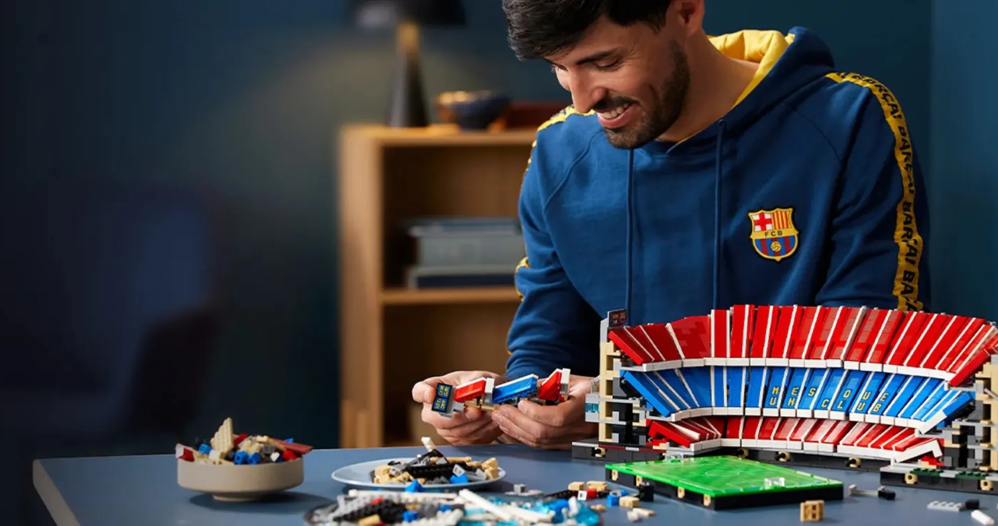 Конструктор LEGO Icons Camp Nou – FC Barcelona (10284)