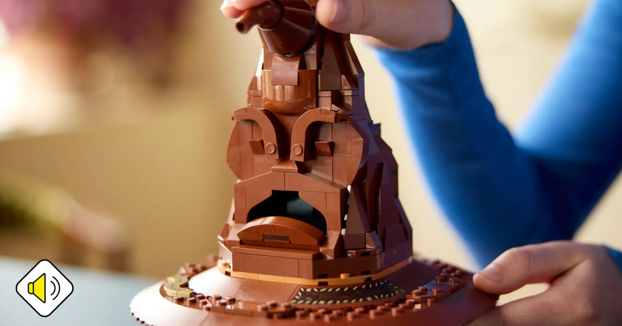 Конструктор LEGO Harry Potter Talking Sorting Hat (76429)