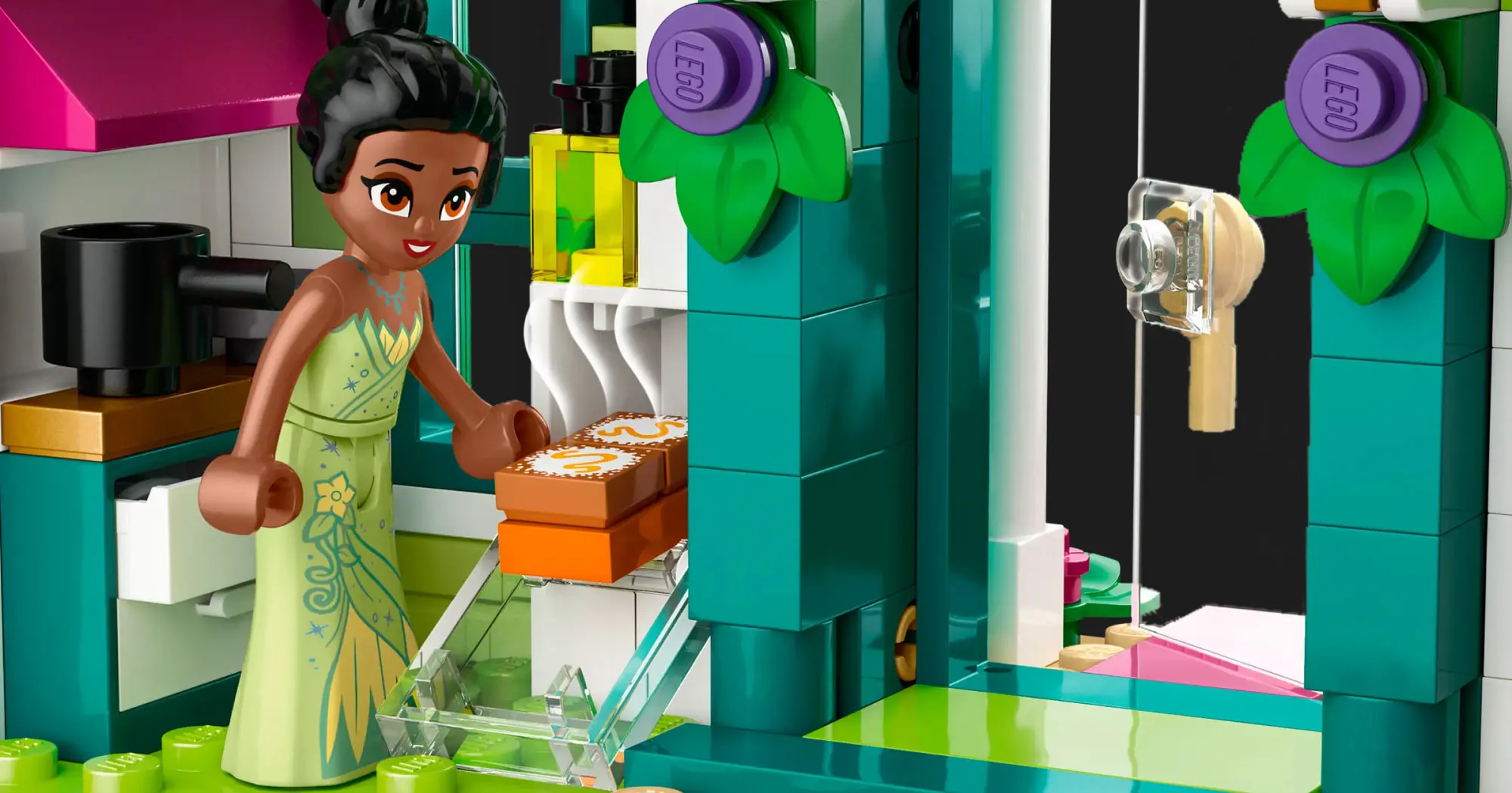 Конструктор LEGO Disney Princess Market Adventure (43246)