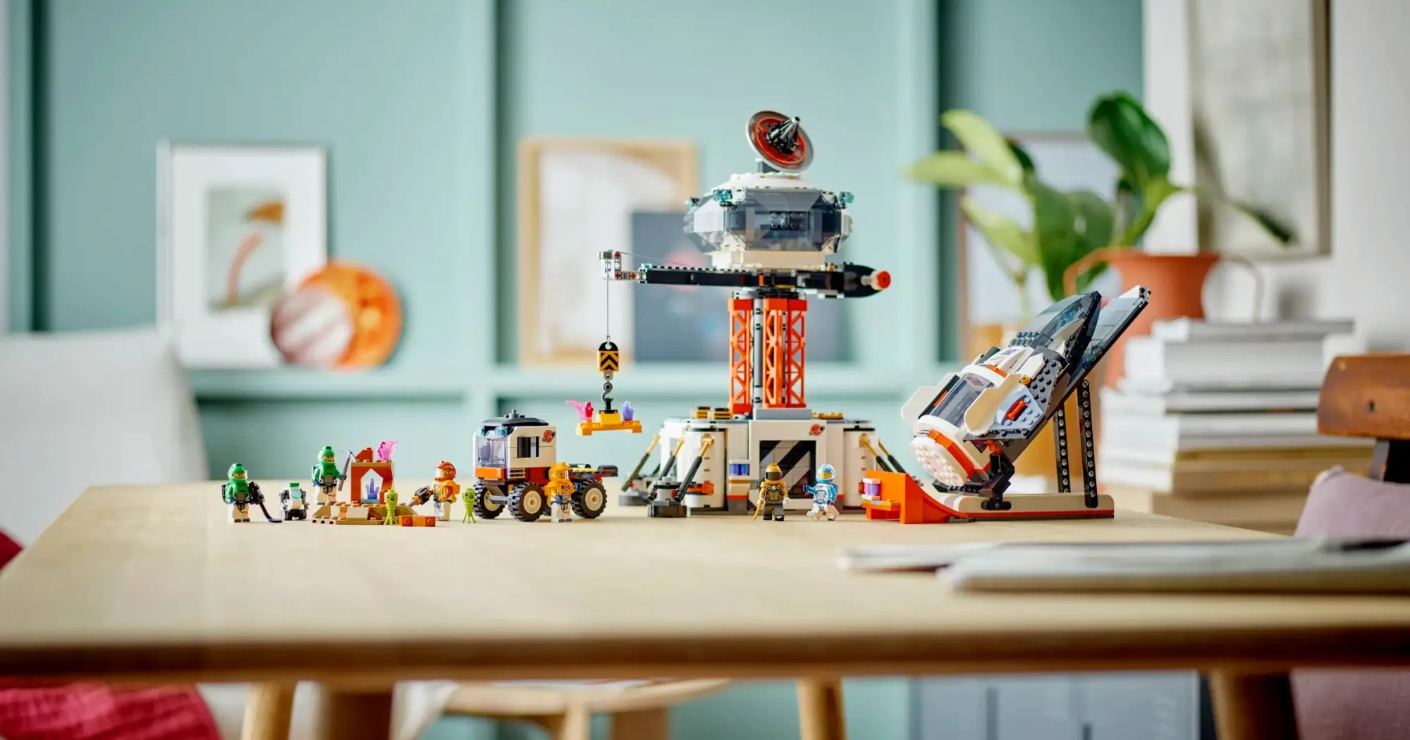 Конструктор LEGO City Космическая база и стартовая площадка для ракеты (60434)