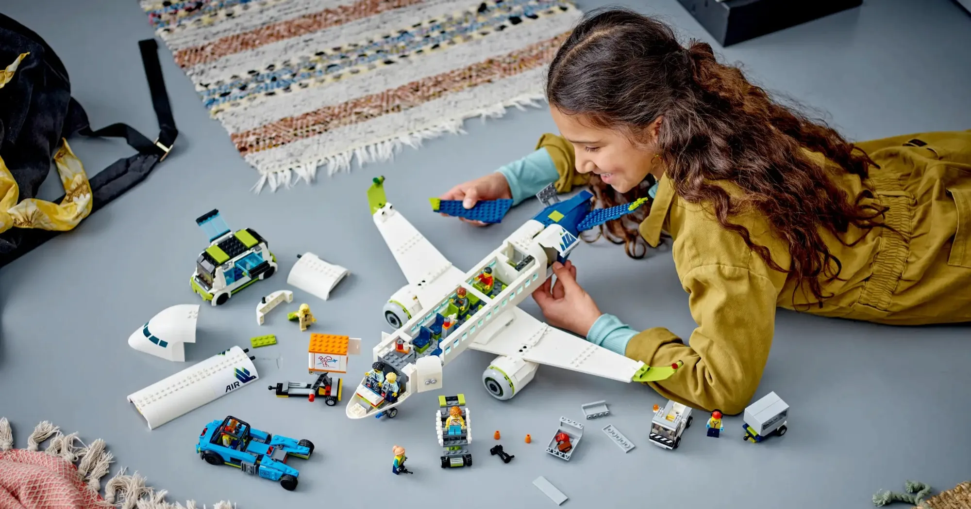 Конструктор LEGO City Passenger Airplane (60367)