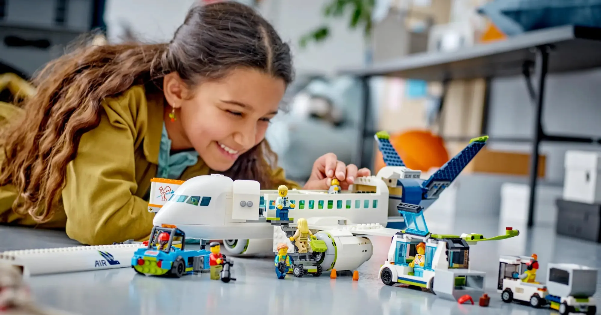 Конструктор LEGO City Passenger Airplane (60367)