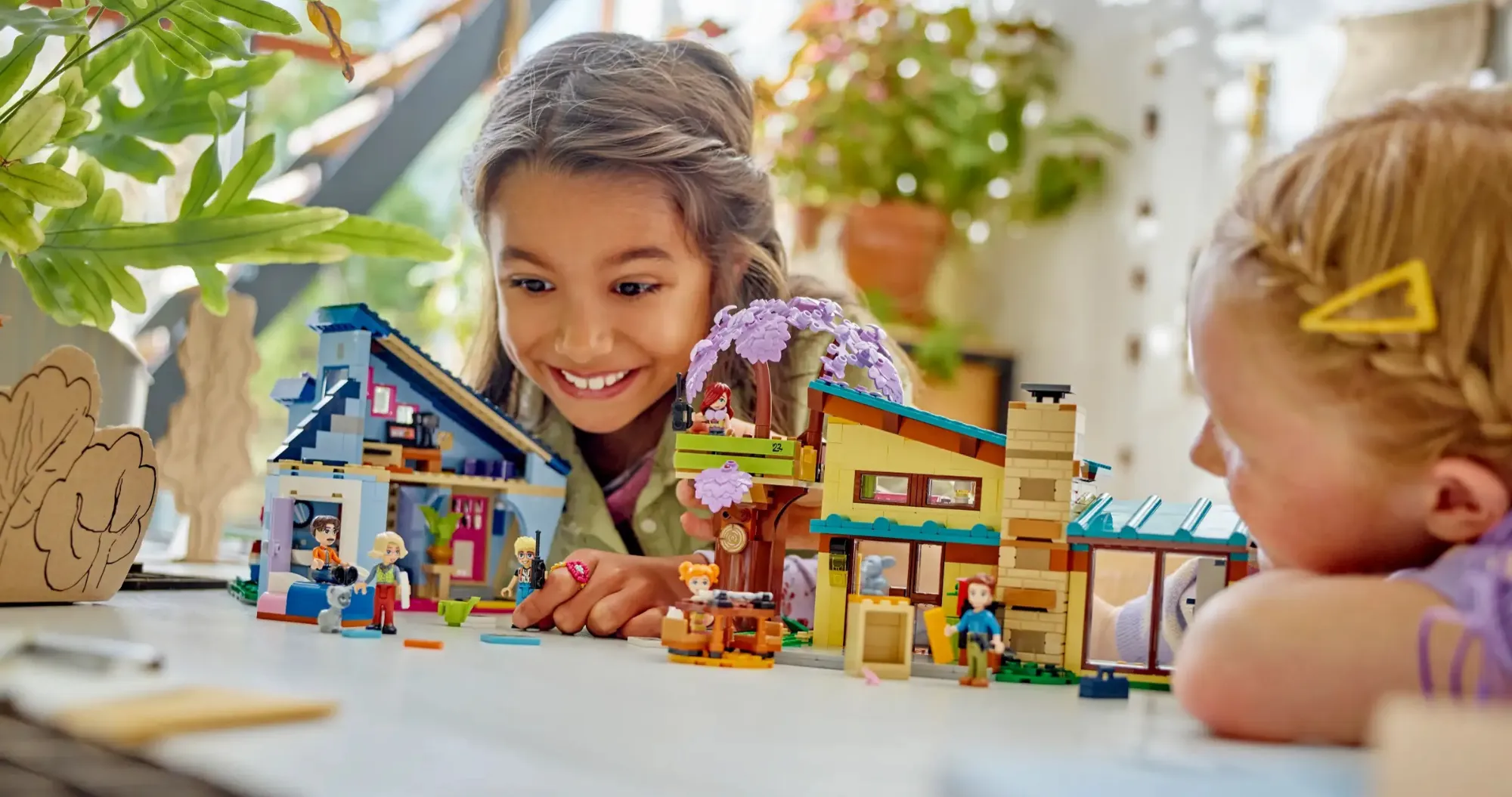 Конструктор LEGO Friends Olly and Paisley's Family Houses (42620)