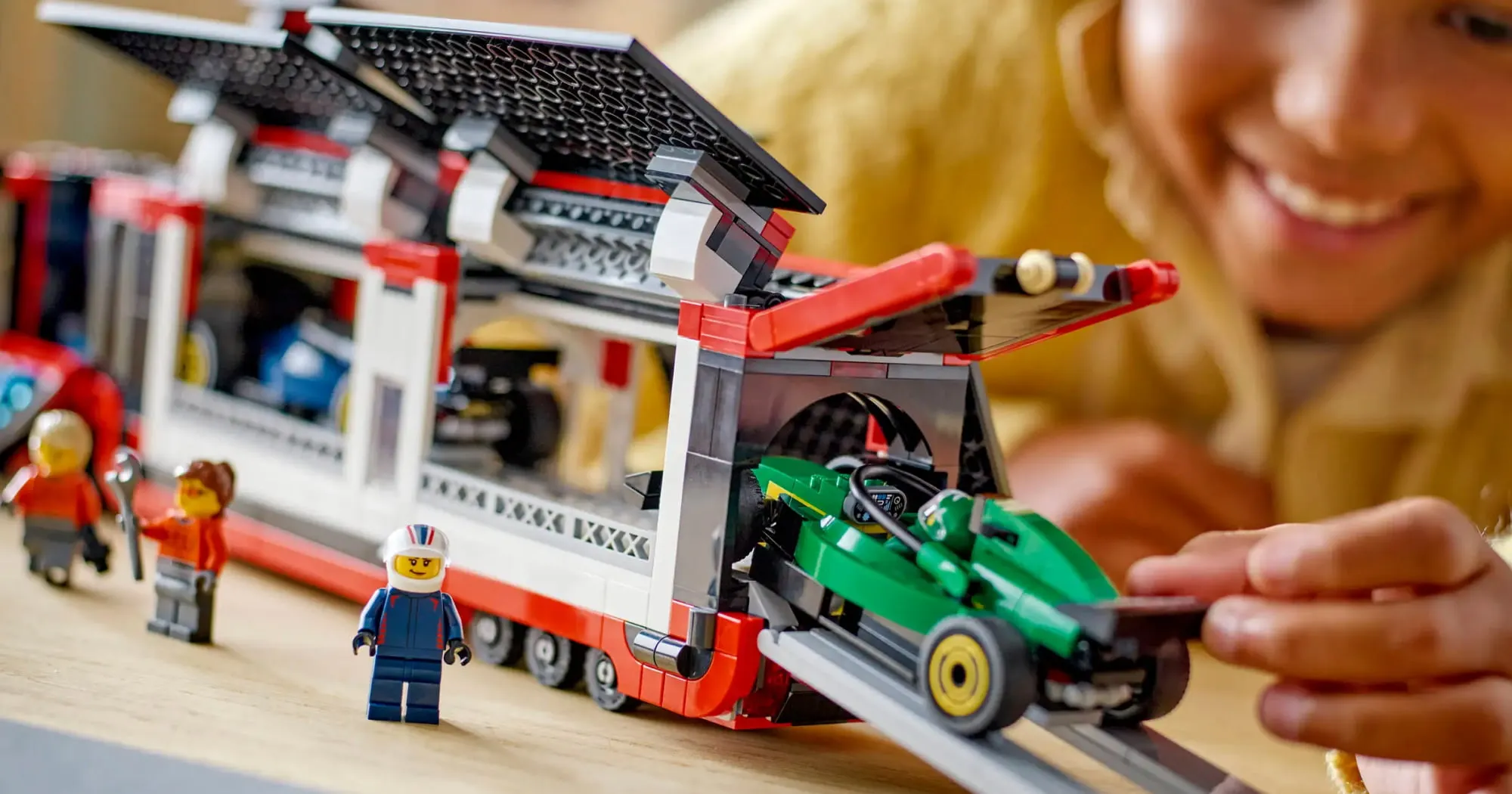 Конструктор LEGO City F1 Truck with RB20 & AMR24 F1 Cars (60445)