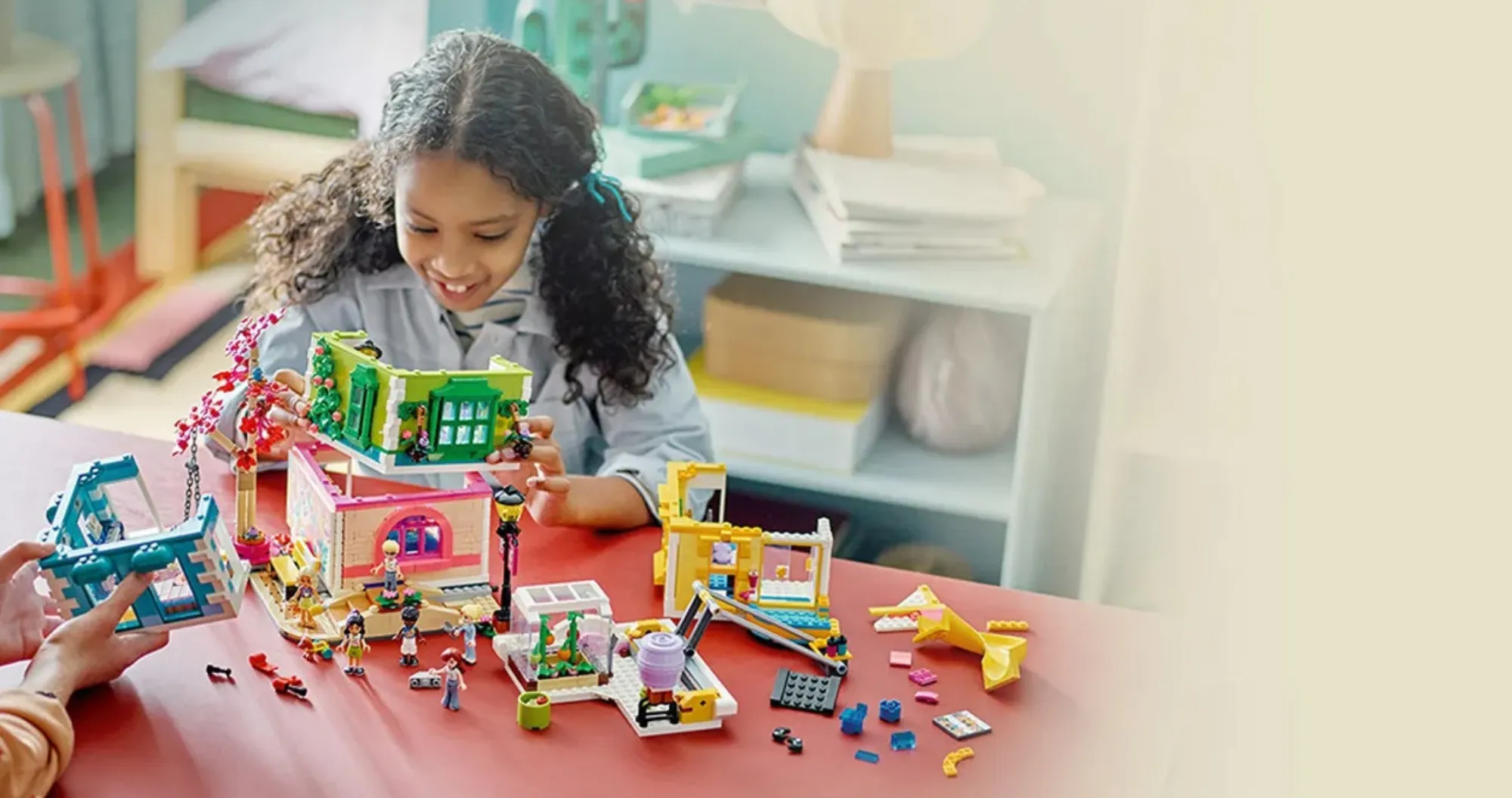 Конструктор LEGO Friends Heartlake City Community Center (41748)