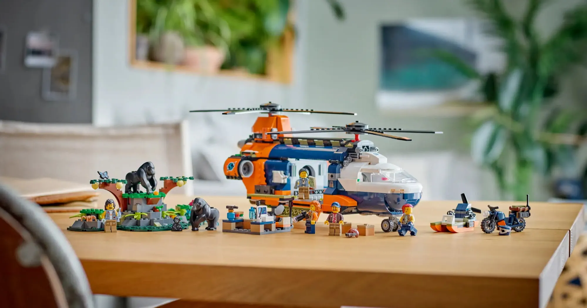 Конструктор LEGO City Jungle Explorer Helicopter at Base Camp (60437)