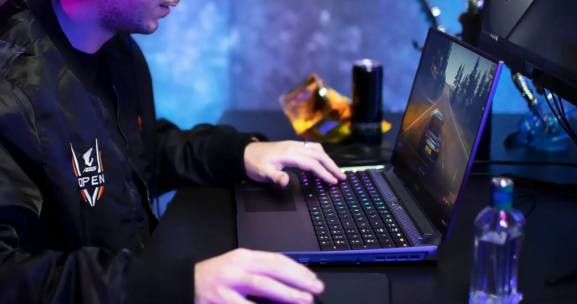 Ноутбук Gigabyte AORUS 5 KE4 (Intel Core i7/16GB/1TB (SSD)/RTX 3060) (KE4-72UK314SO) (Global)