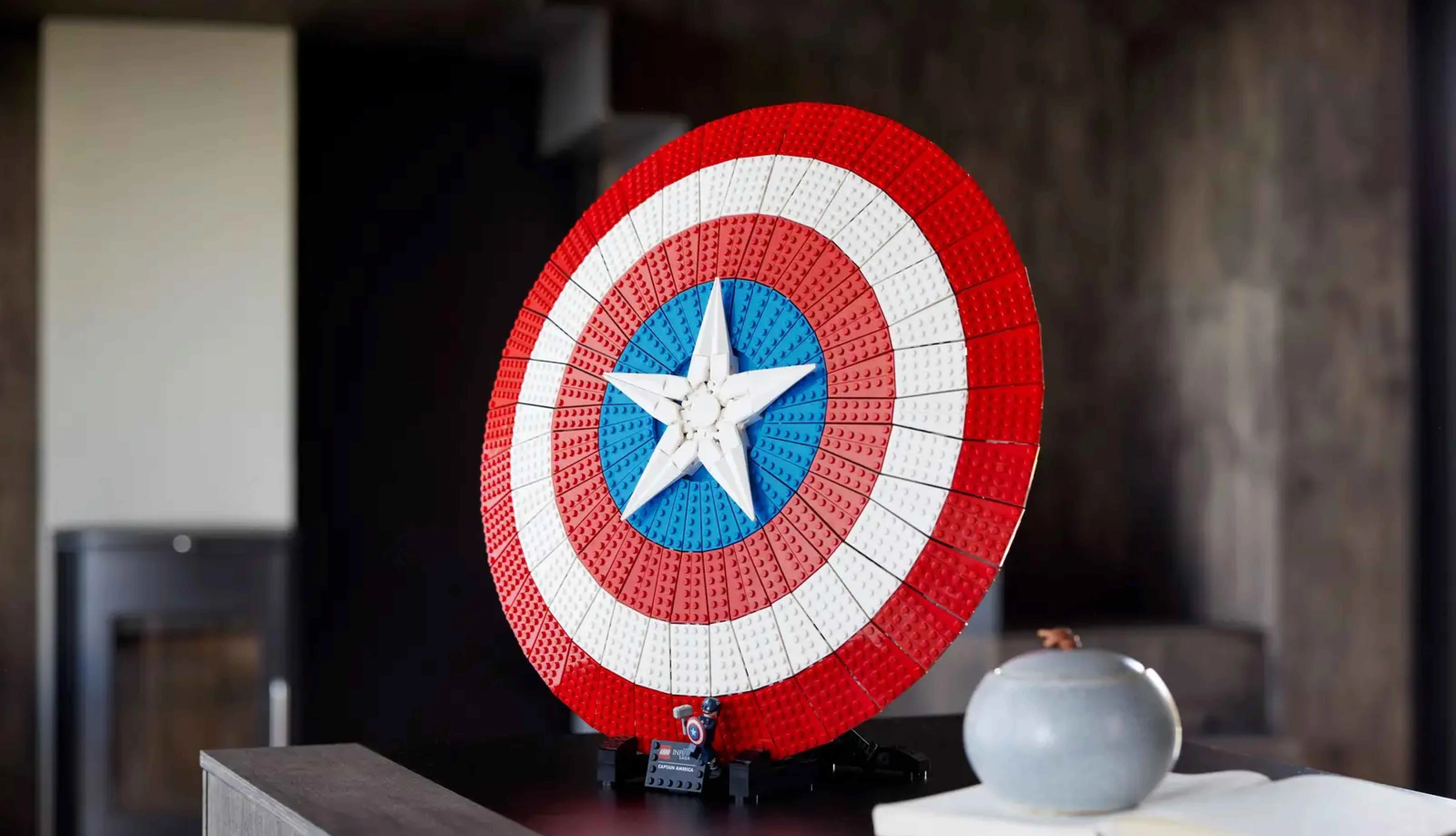 Конструктор LEGO Marvel Captain America's Shield (76262)